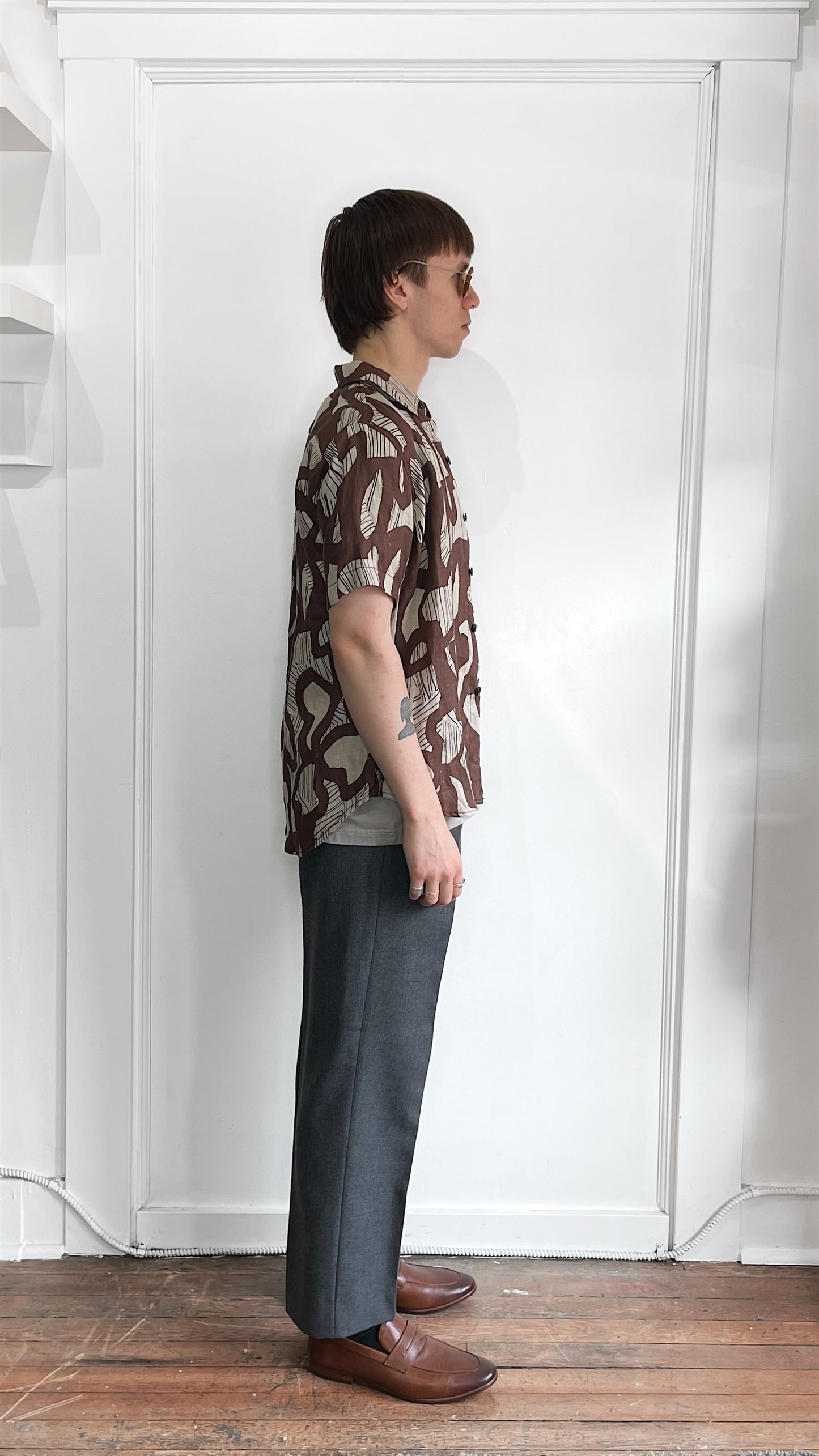 Rogue Territory Brown & Tan Graffiti-Esque Pattern Linen SS Button Up Shirt Small