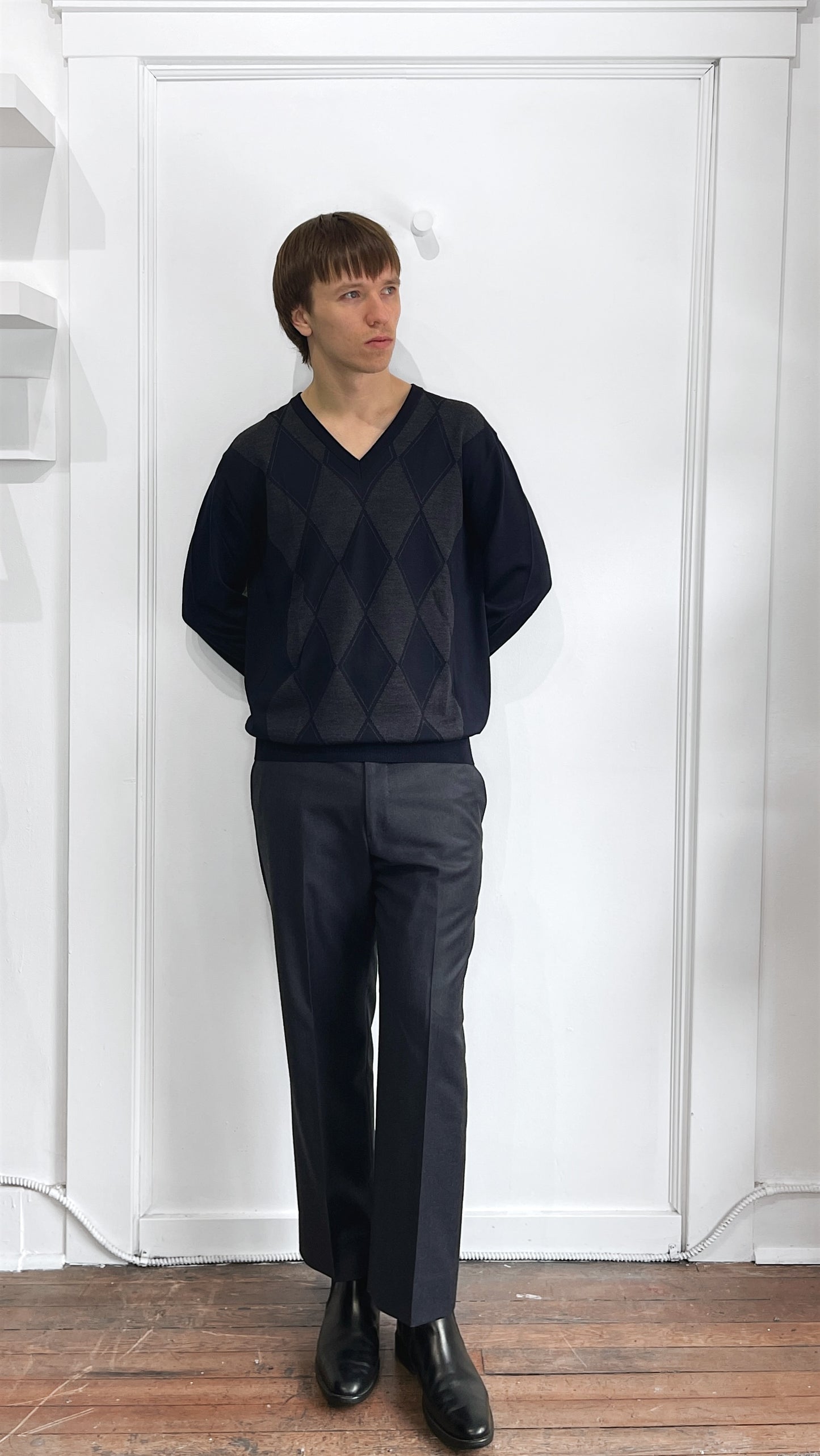 Enzo Mantovani Navy & Grey Argyle Merino Wool V-Neck Sweater Medium