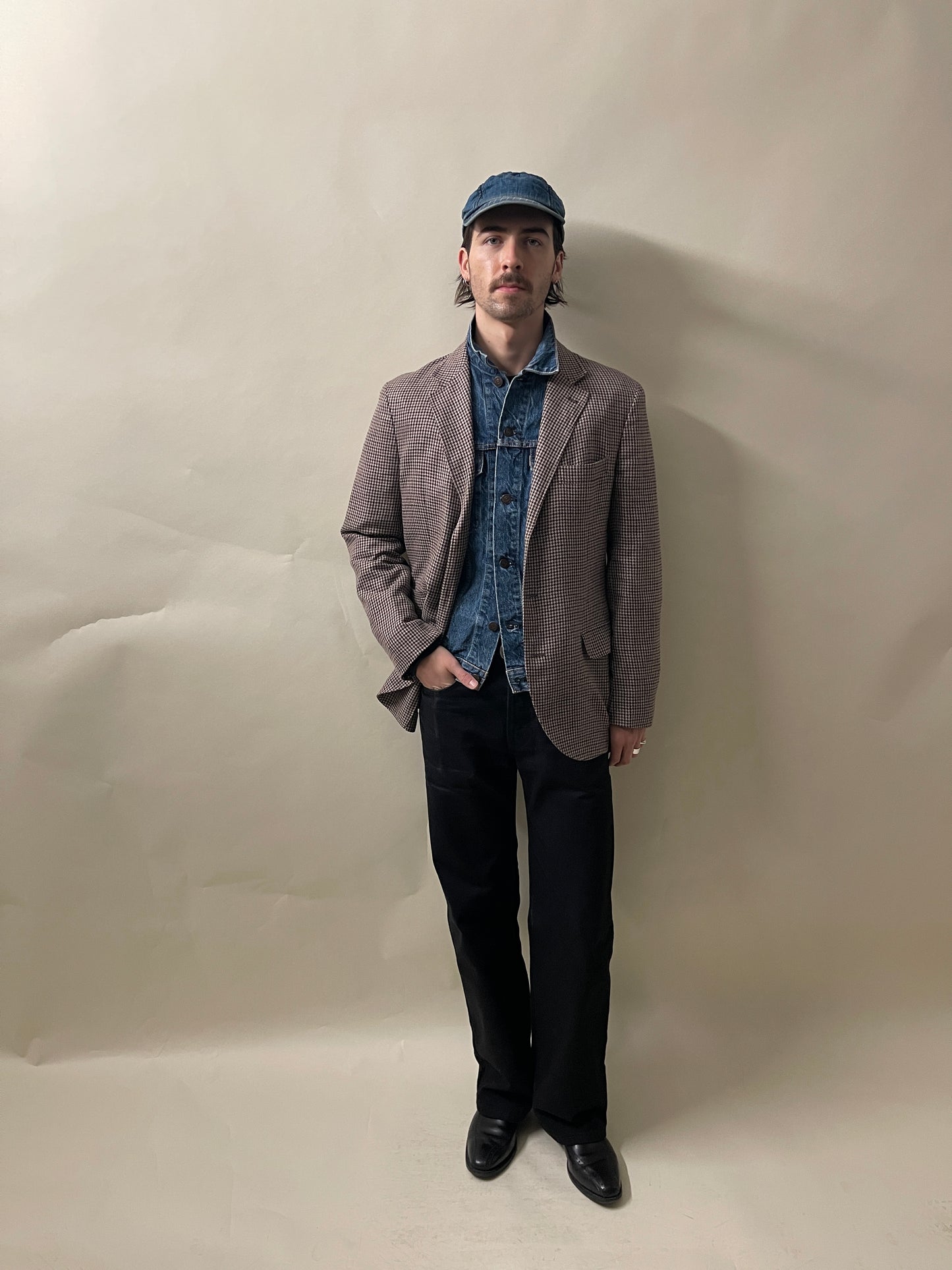 Brunello Cucinelli Maroon, Brown, & Black Houndstooth Plaid Linen Blend Unlined Sport Coat 40