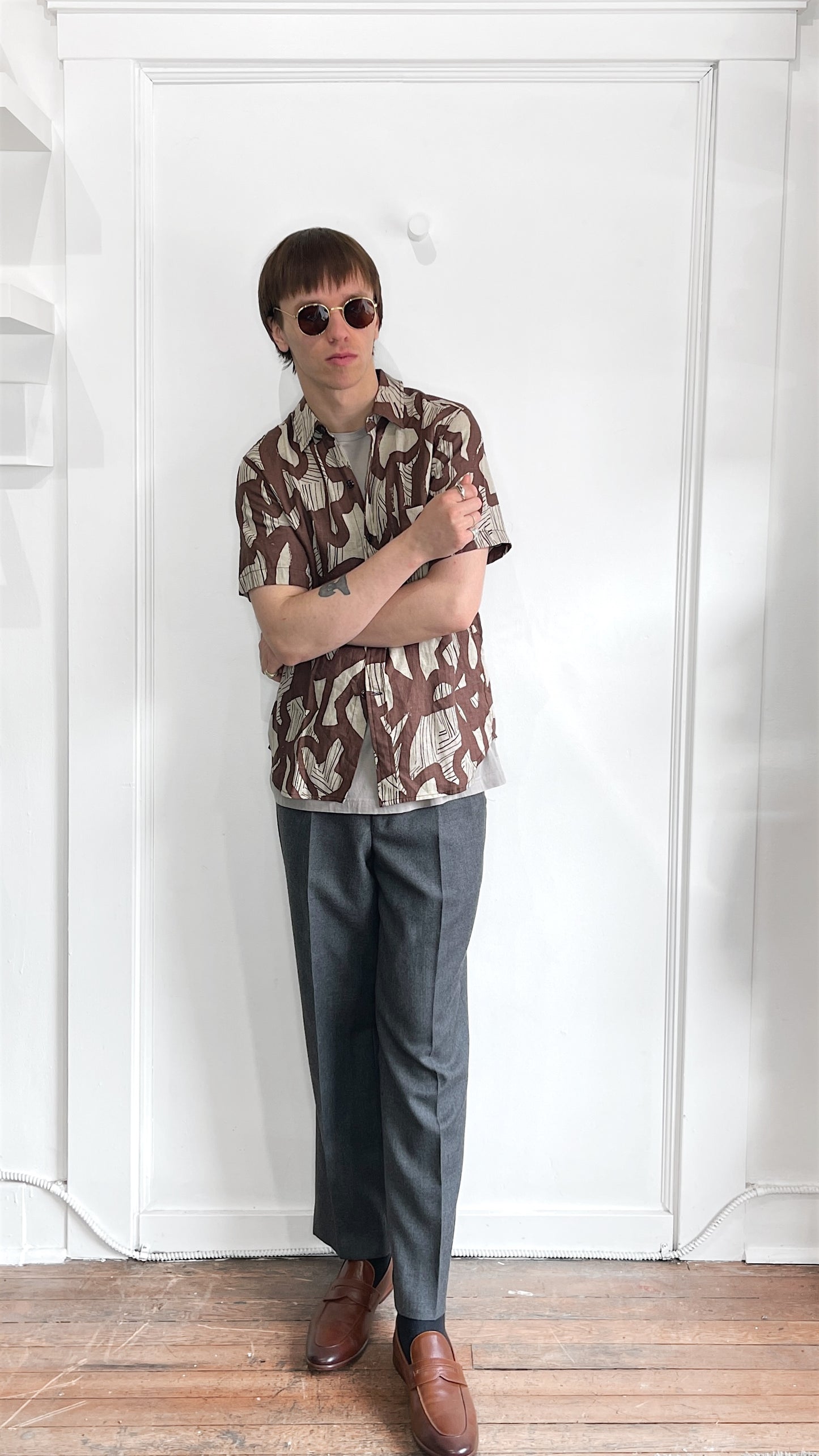 Rogue Territory Brown & Tan Graffiti-Esque Pattern Linen SS Button Up Shirt Small