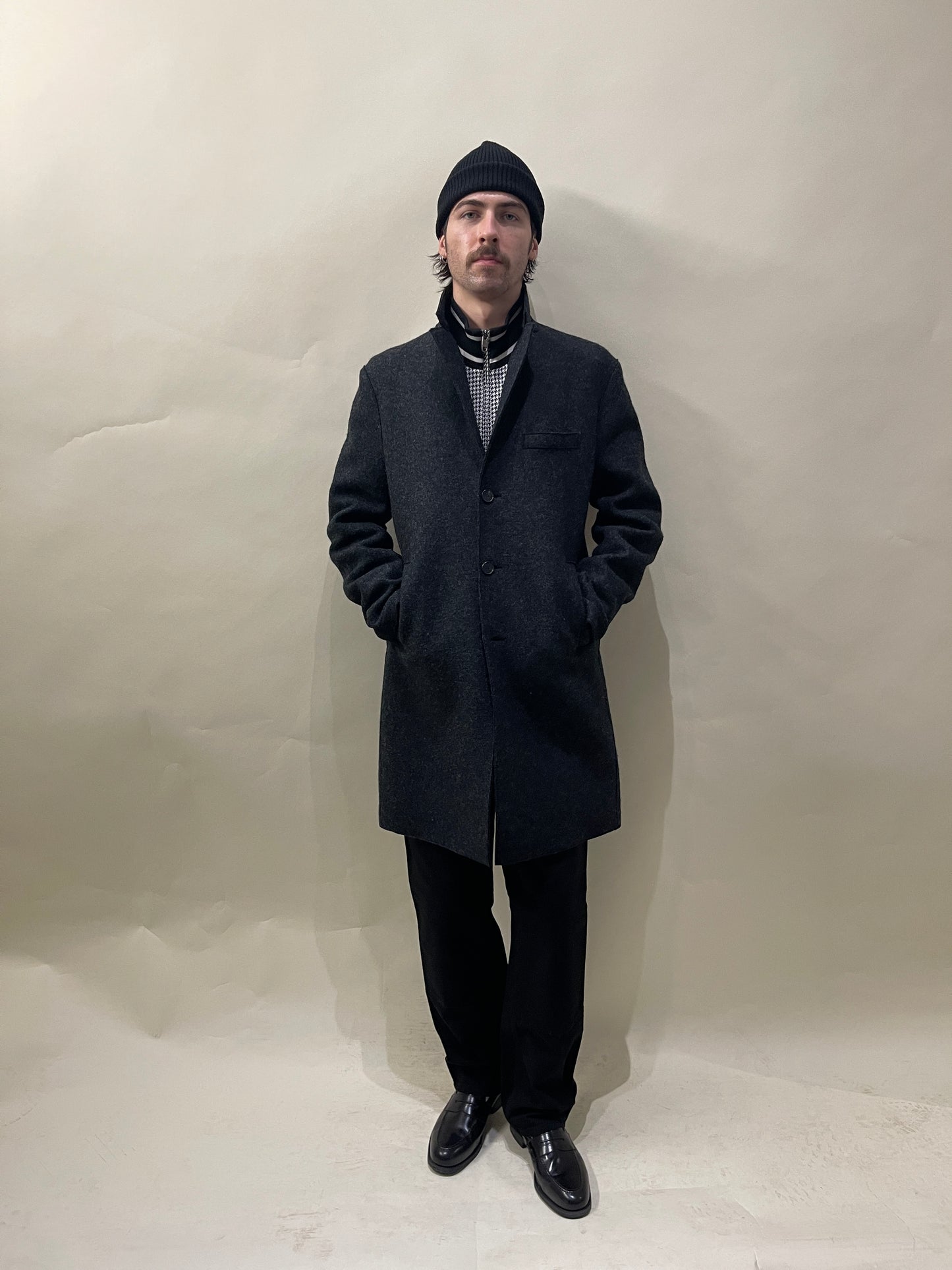 Harris Wharf London Charcoal Grey Virgin Wool Overcoat 42