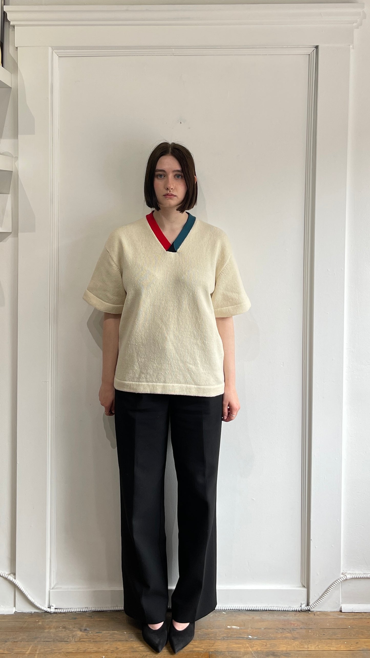 Jil Sander Cream, Green, & Red Wool Blend V-Neck Knit T-Shirt 44
