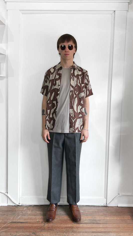Rogue Territory Brown & Tan Graffiti-Esque Pattern Linen SS Button Up Shirt Small