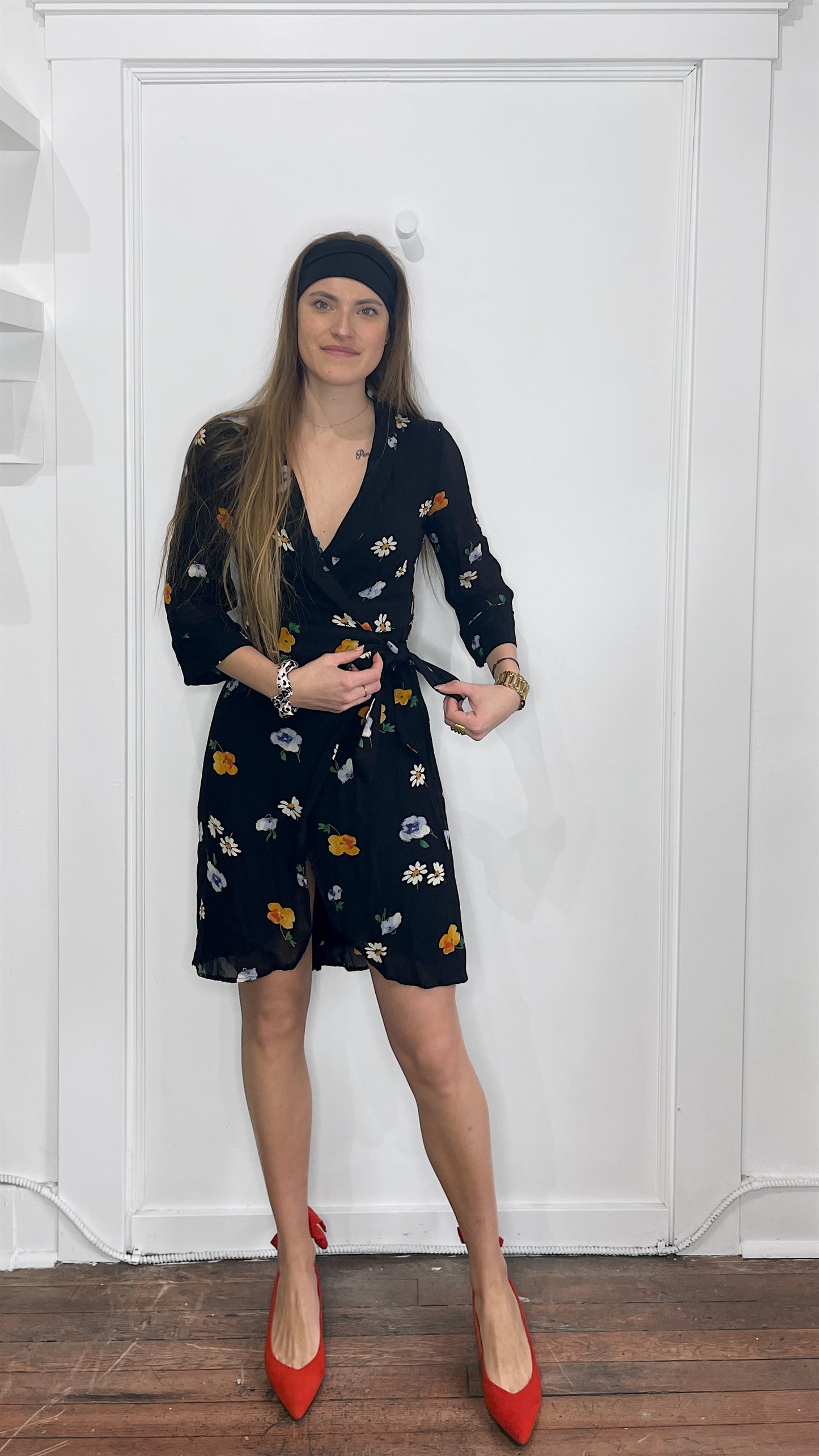 Ganni Black & Multicolour Floral Pattern Midi Tie Front Dress 36