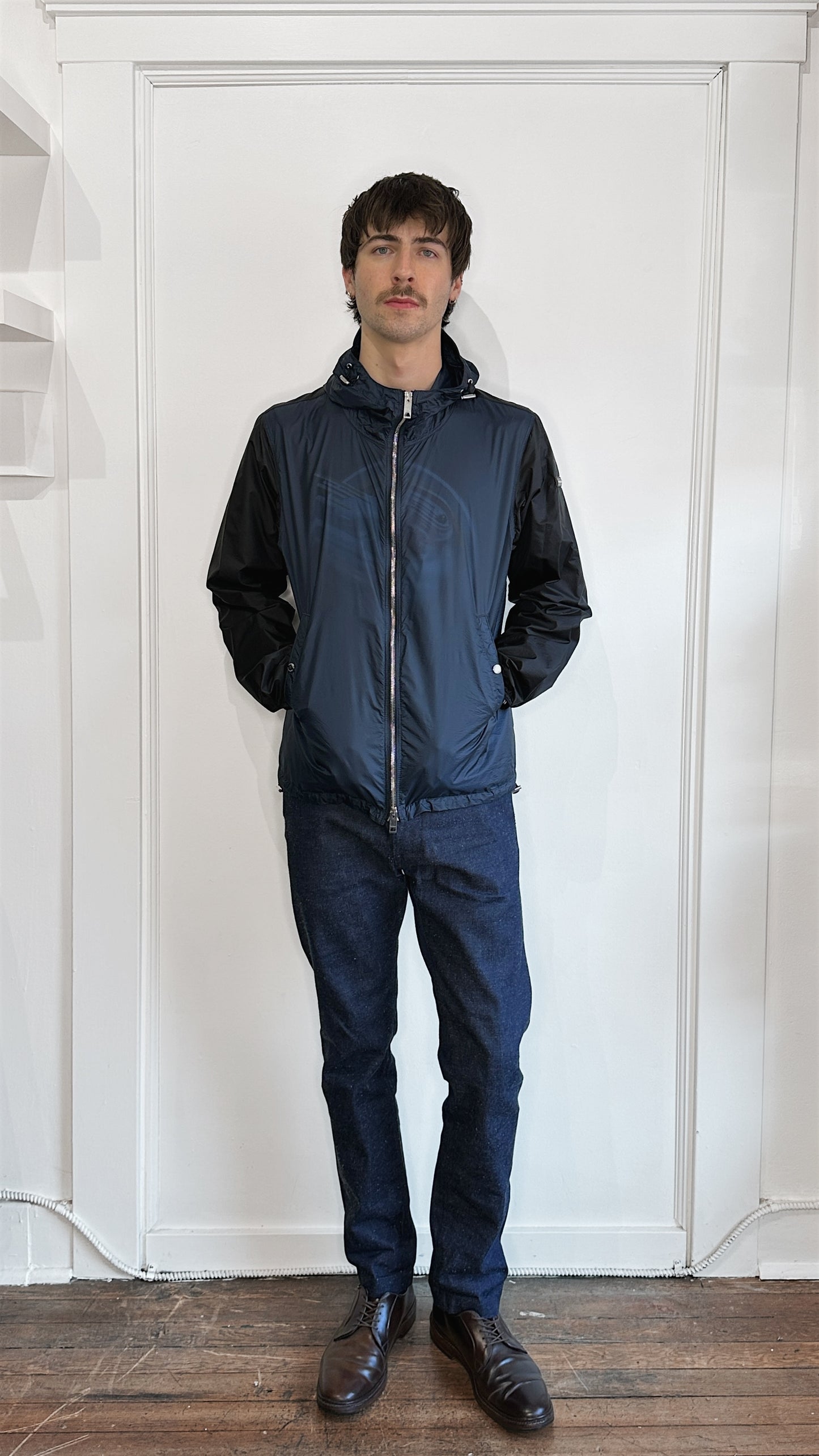 Burberry Navy & Black Lightweight Hooded Windbreaker Medium