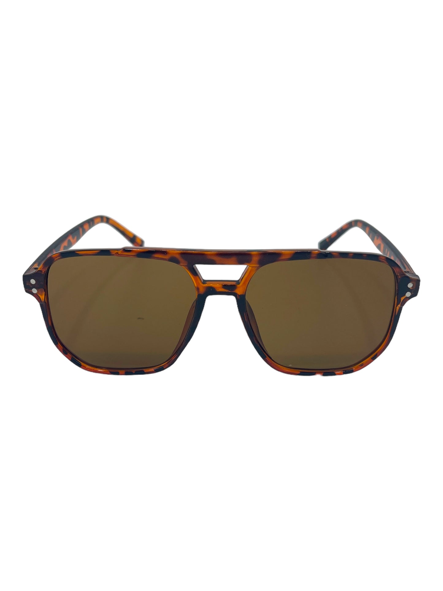 Oversized Frame Aviator Style Everyday Sunglasses