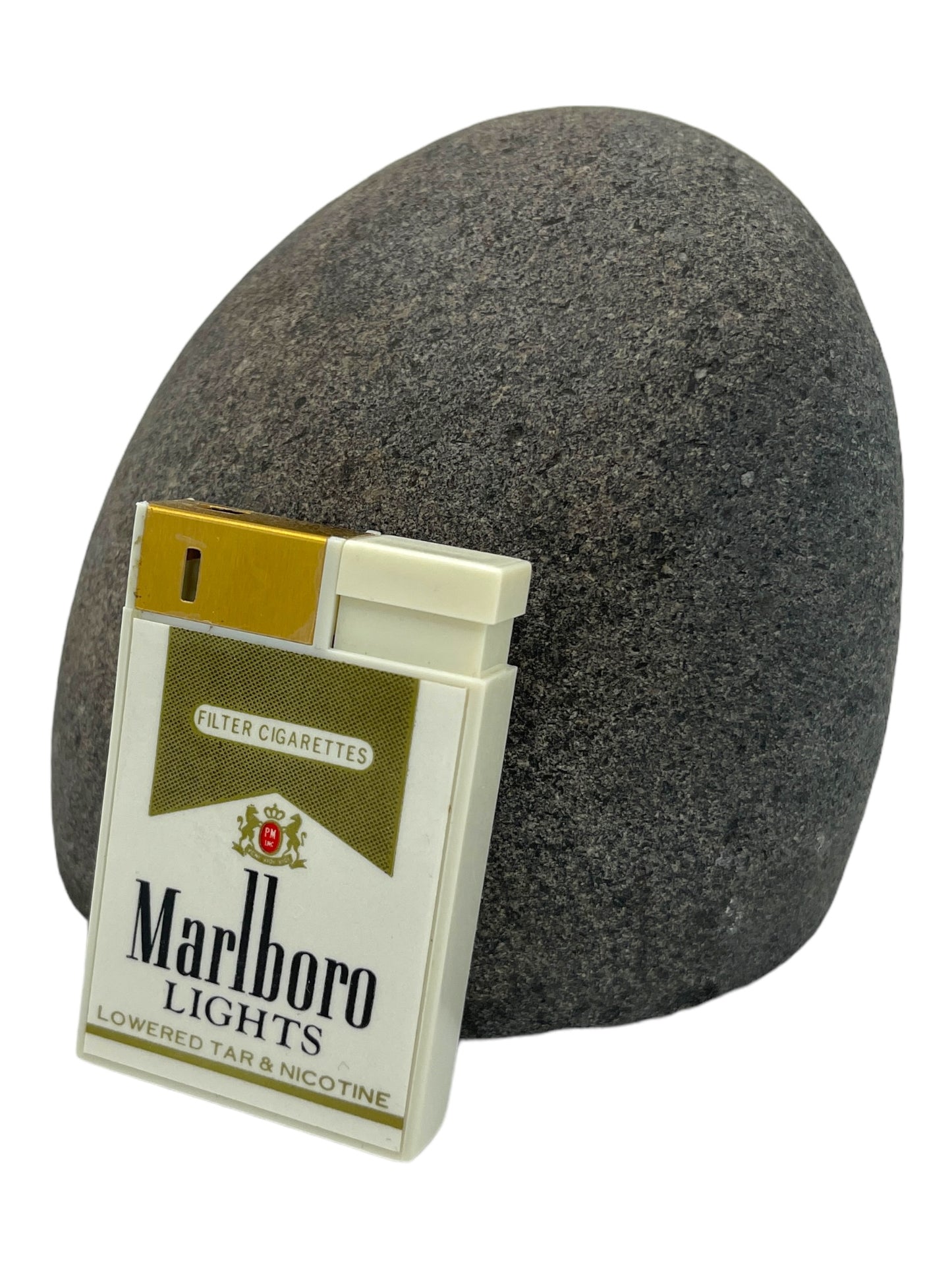 Marlboro Red Vintage Cigarette Case Lighter - Genuine Design Luxury Consignment. New & Pre-Owned Clothing, Shoes, & Accessories. Calgary, Canada