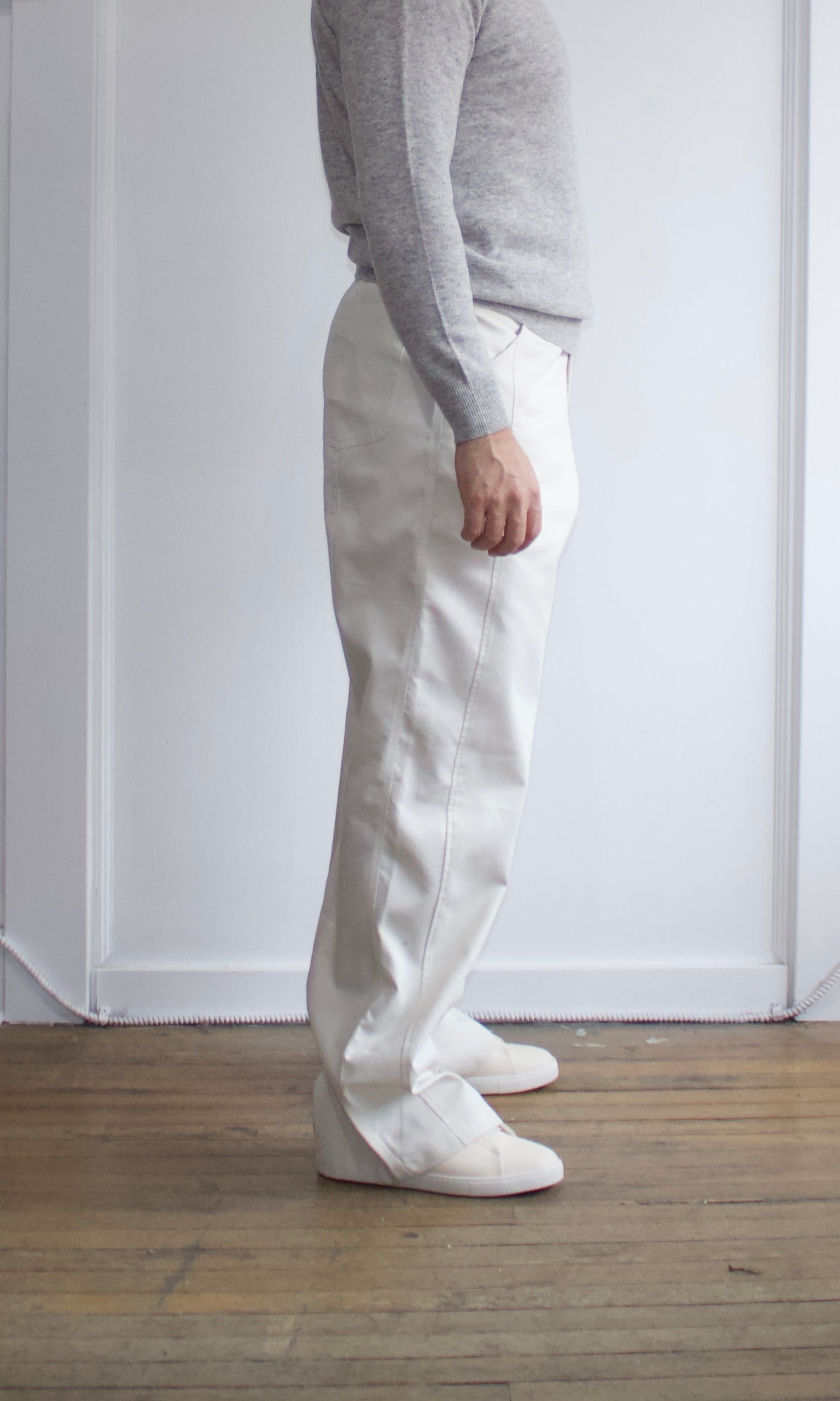 Emporio Armani Off White Dress Pant 35W 34L - Genuine Design Luxury Consignment for Men. New & Pre-Owned Clothing, Shoes, & Accessories. Calgary, Canada