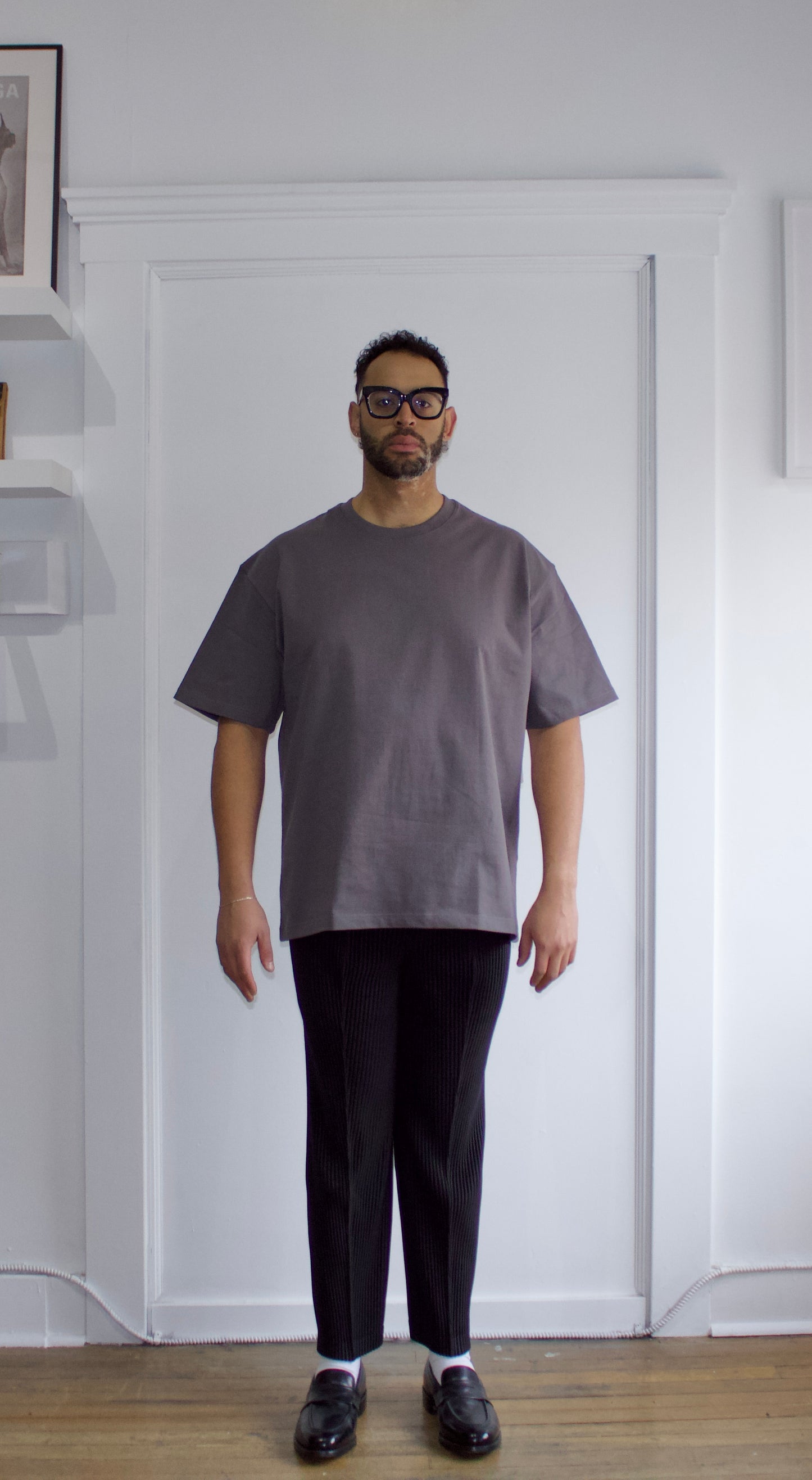 Genuine Boxy Heavyweight Blank T Shirt - Genuine Design Luxury Consignment. New & Pre-Owned Clothing, Shoes, & Accessories. Calgary, Canada