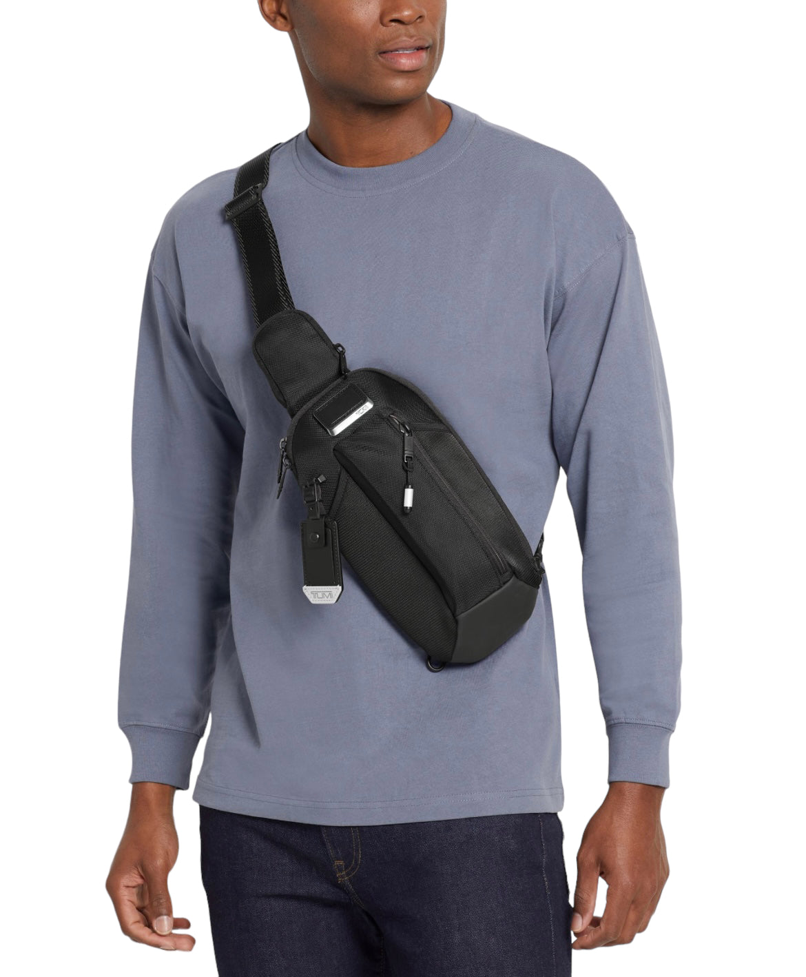 Tumi Black Recycled Ballistic Nylon Alpha Bravo Esports Pro Sling Bag — Genuine Design Luxury Consignment. New & Pre-Owned Clothing, Shoes, & Accessories. Calgary, Canada