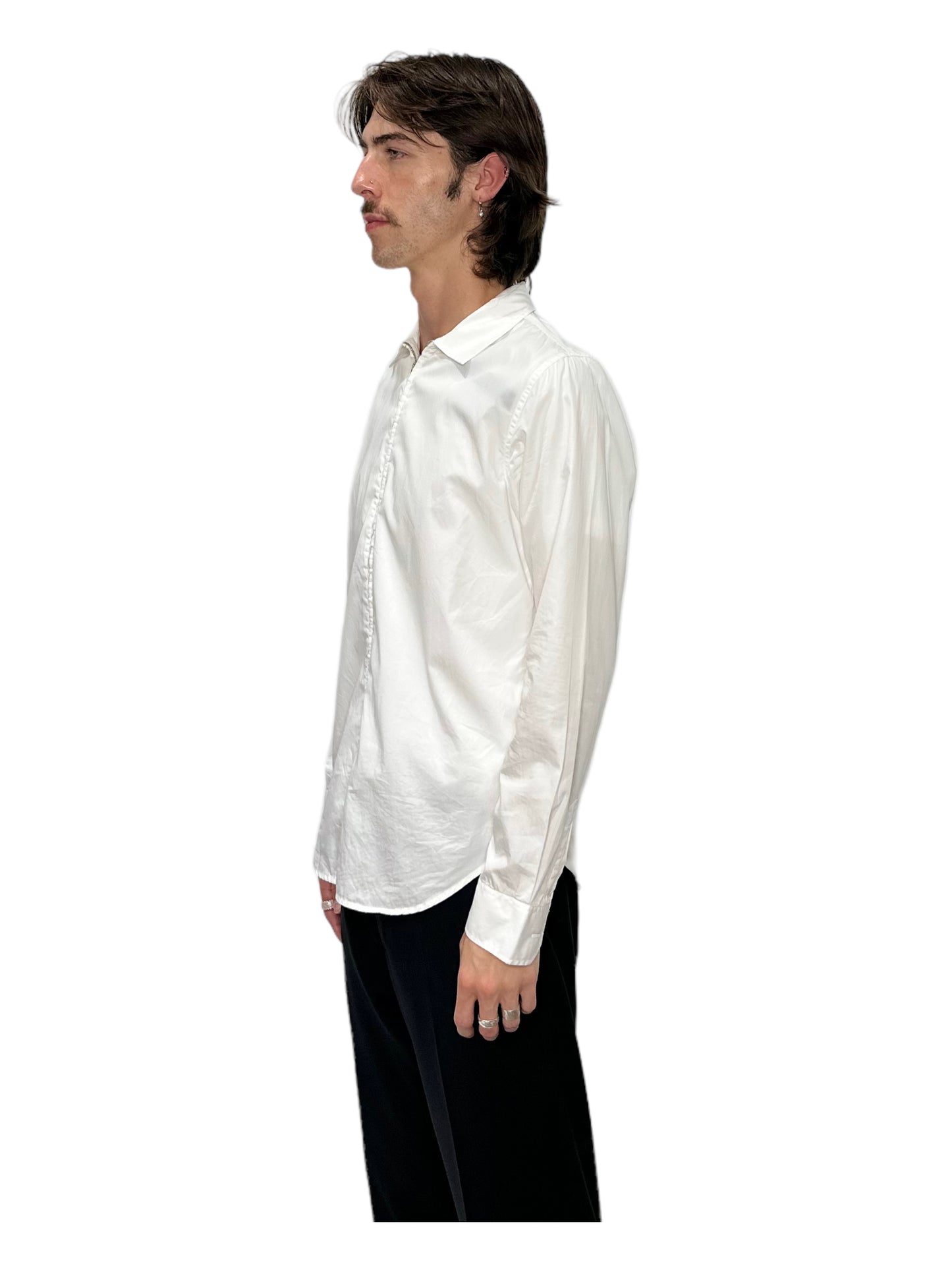 Norse Projects White Osvald Compact Poplin Zip Shirt - Genuine Design Luxury Consignment for Men. New & Pre-Owned Clothing, Shoes, & Accessories. Calgary, Canada