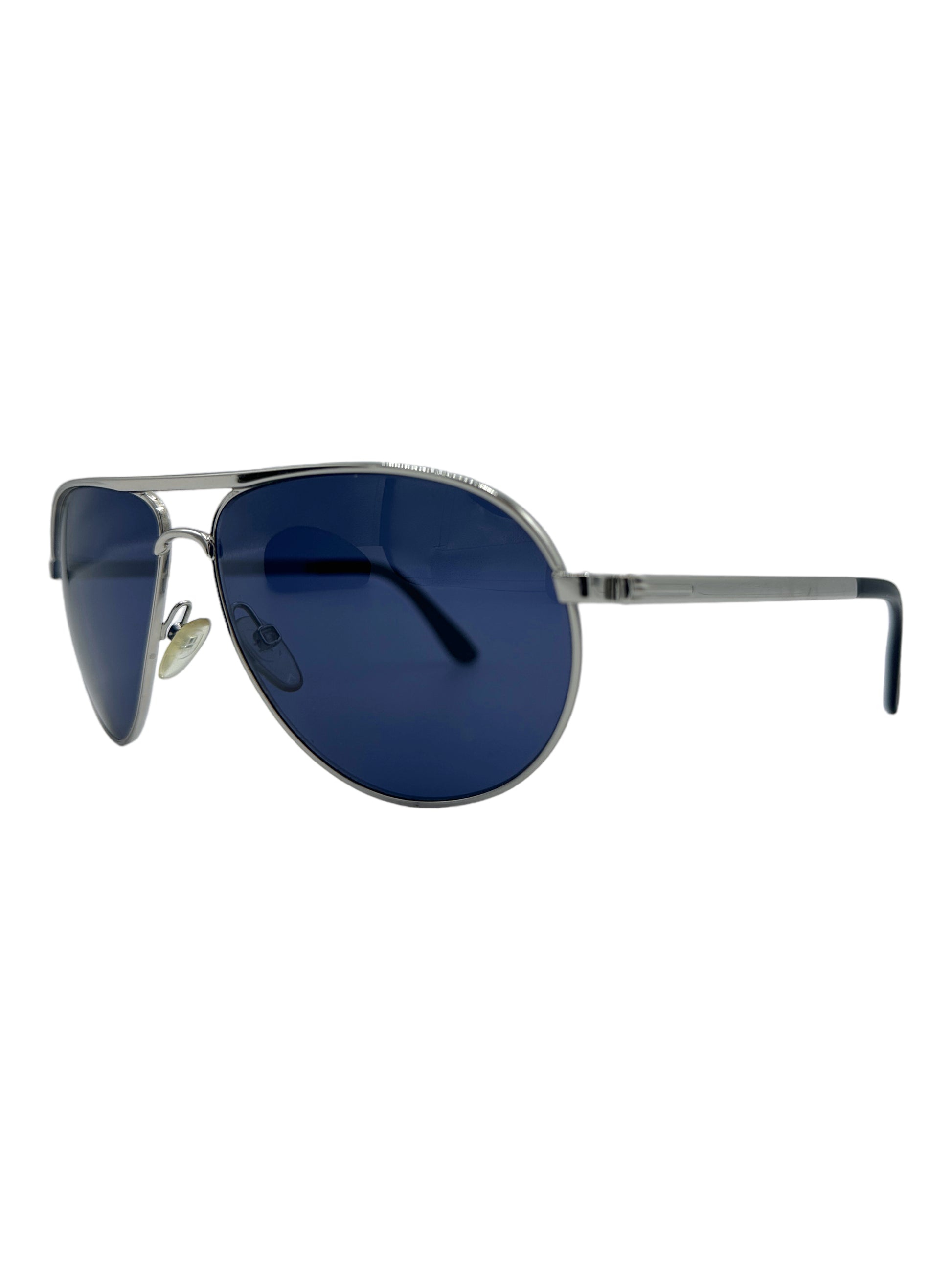 Tom Ford Silver Marko Pilot Frame Sunglasses - Genuine Design Luxury Consignment for Men. New & Pre-Owned Clothing, Shoes, & Accessories. Calgary, Canada