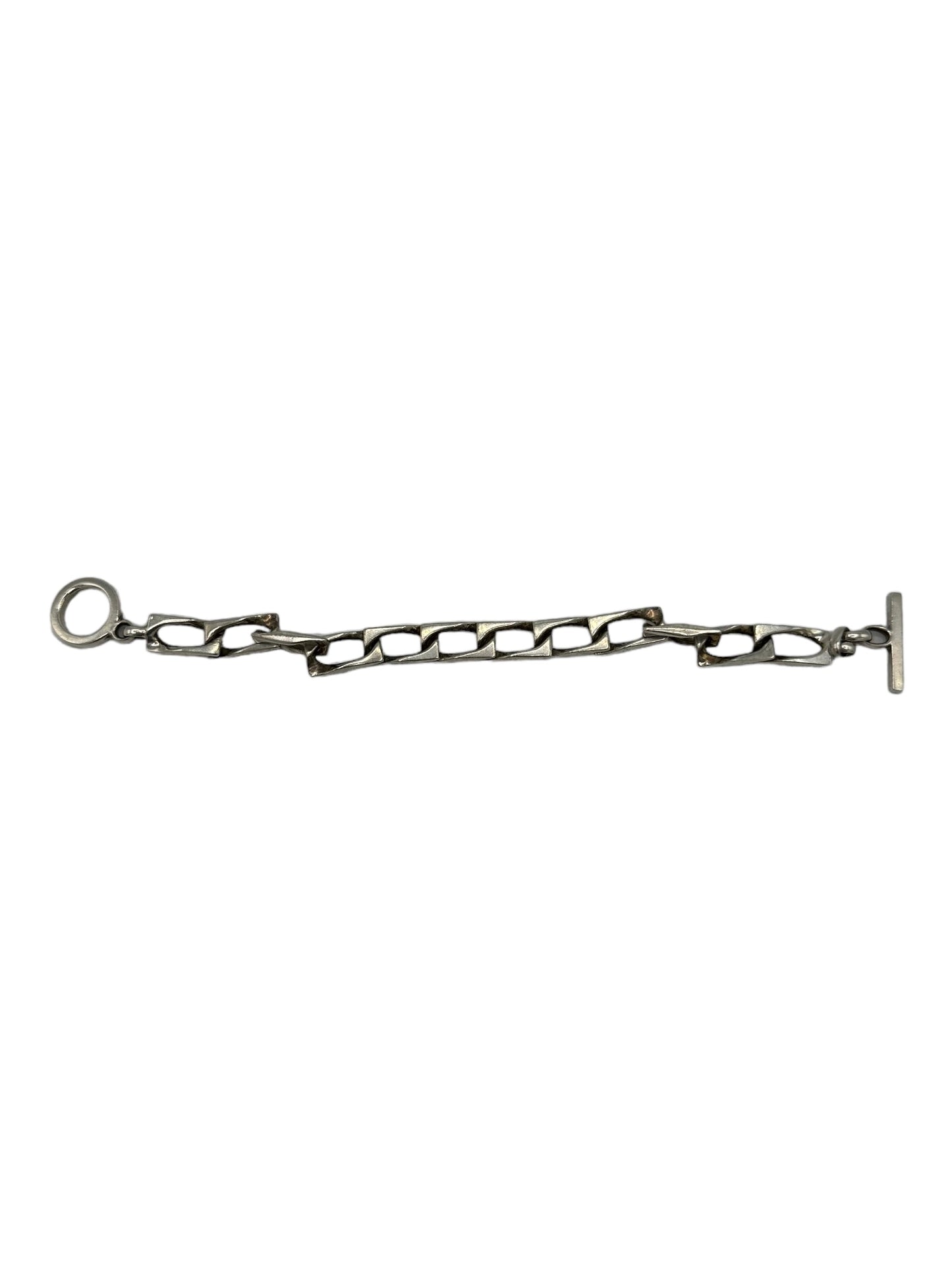 Gucci Silver Chunky Linked Bracelet - Genuine Design luxury consignment Calgary, Alberta, Canada New and pre-owned clothing, shoes, accessories.