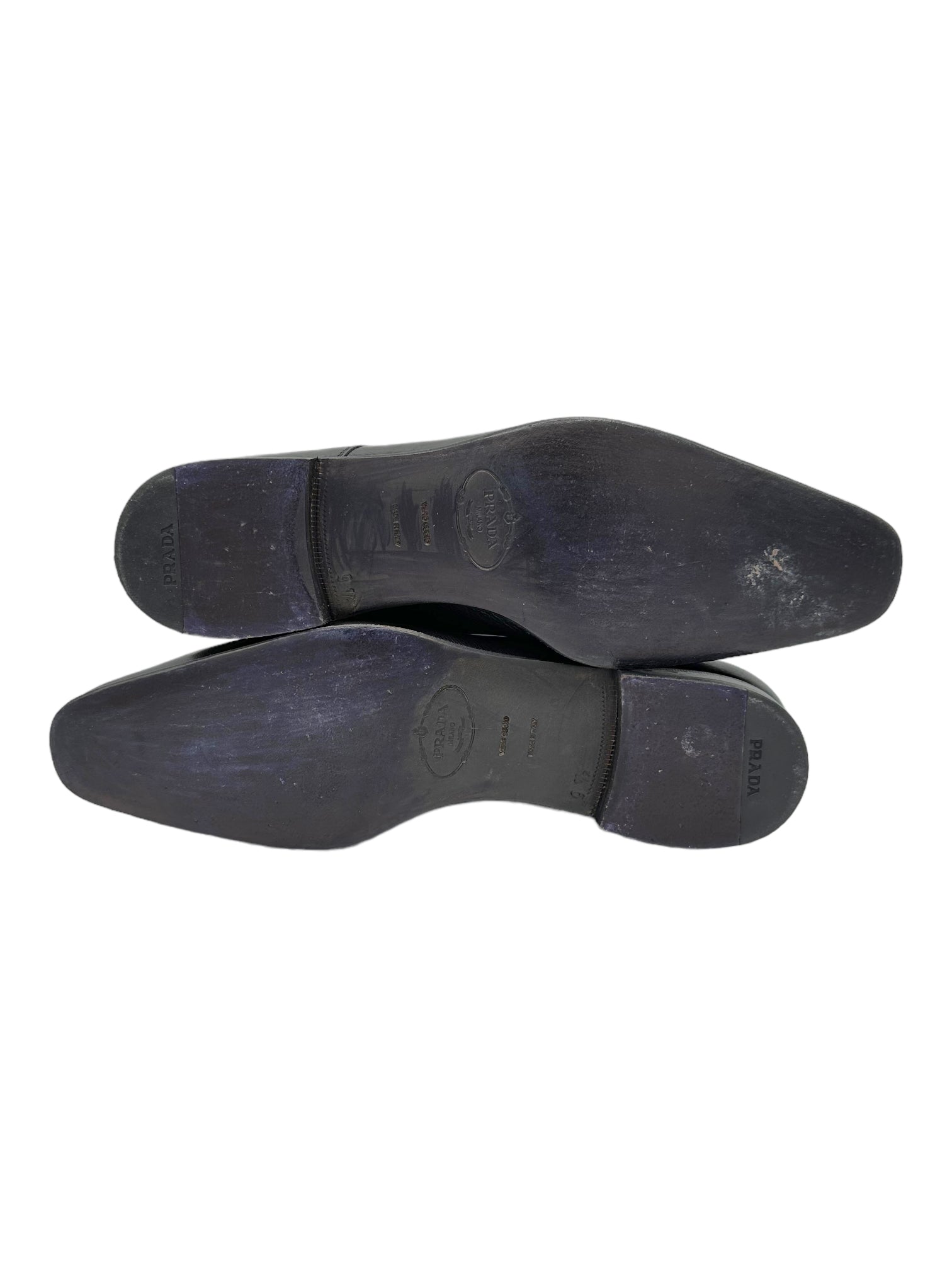 Prada Black Grained Leather Slim Derby Dress Shoes - Genuine Design Luxury Consignment. New & Pre-Owned Clothing, Shoes, & Accessories. Calgary, Canada