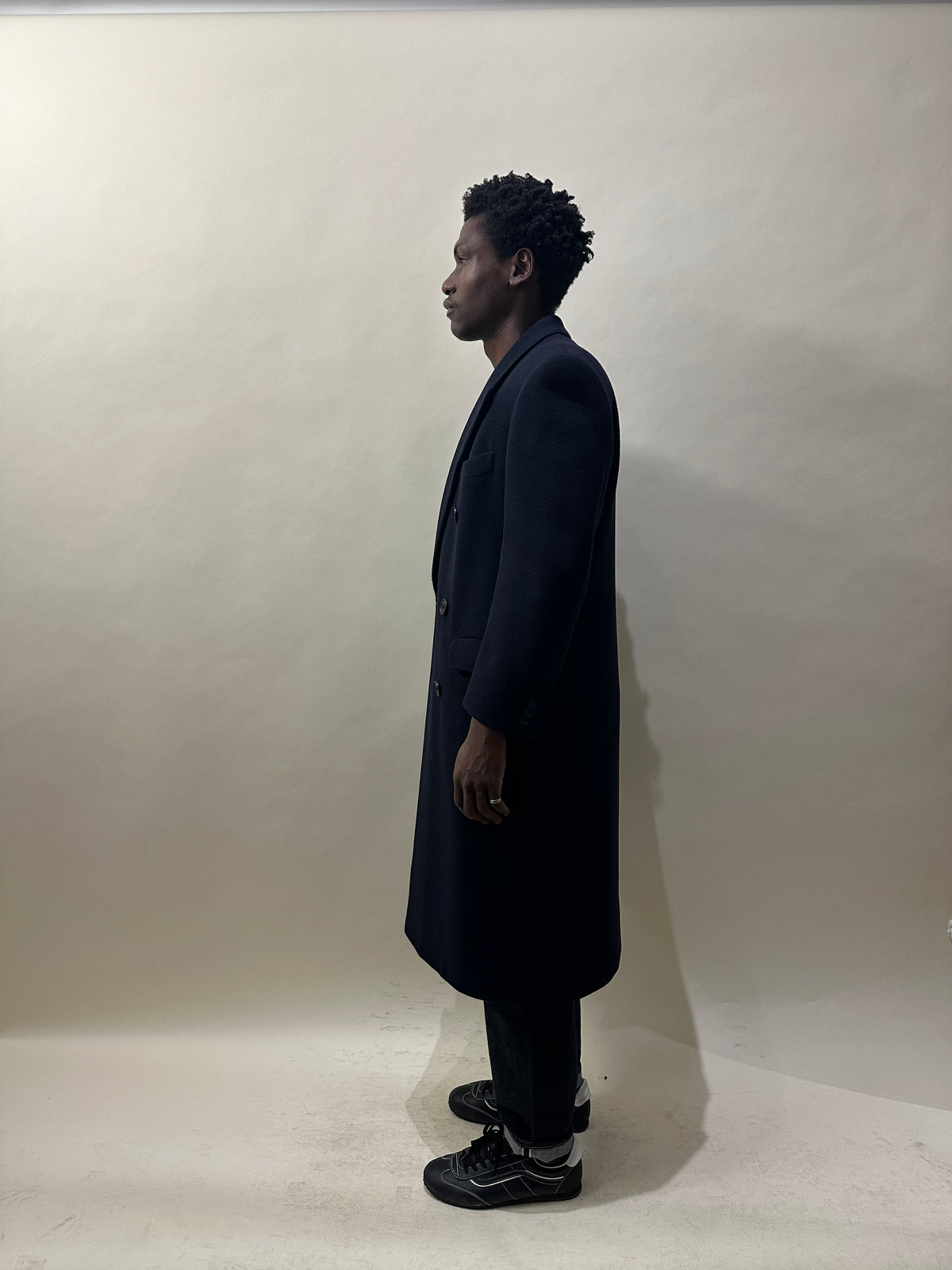 Holt Renfrew Navy Blue Wool Cashmere DB Overcoat 38