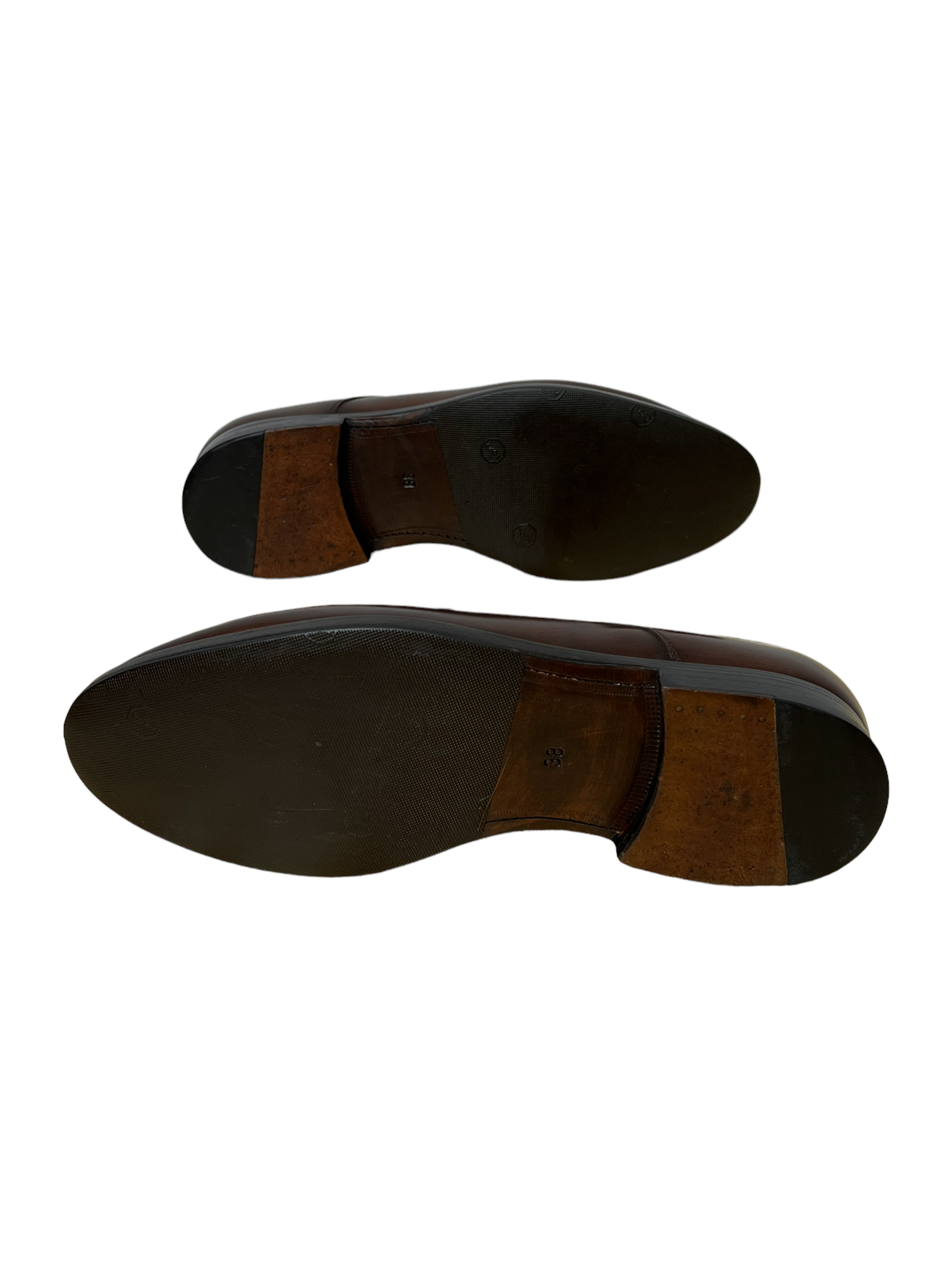 Suitsupply Brown Leather Derby Dress Shoes - Genuine Design Luxury Consignment for Men. New & Pre-Owned Clothing, Shoes, & Accessories. Calgary, Canada