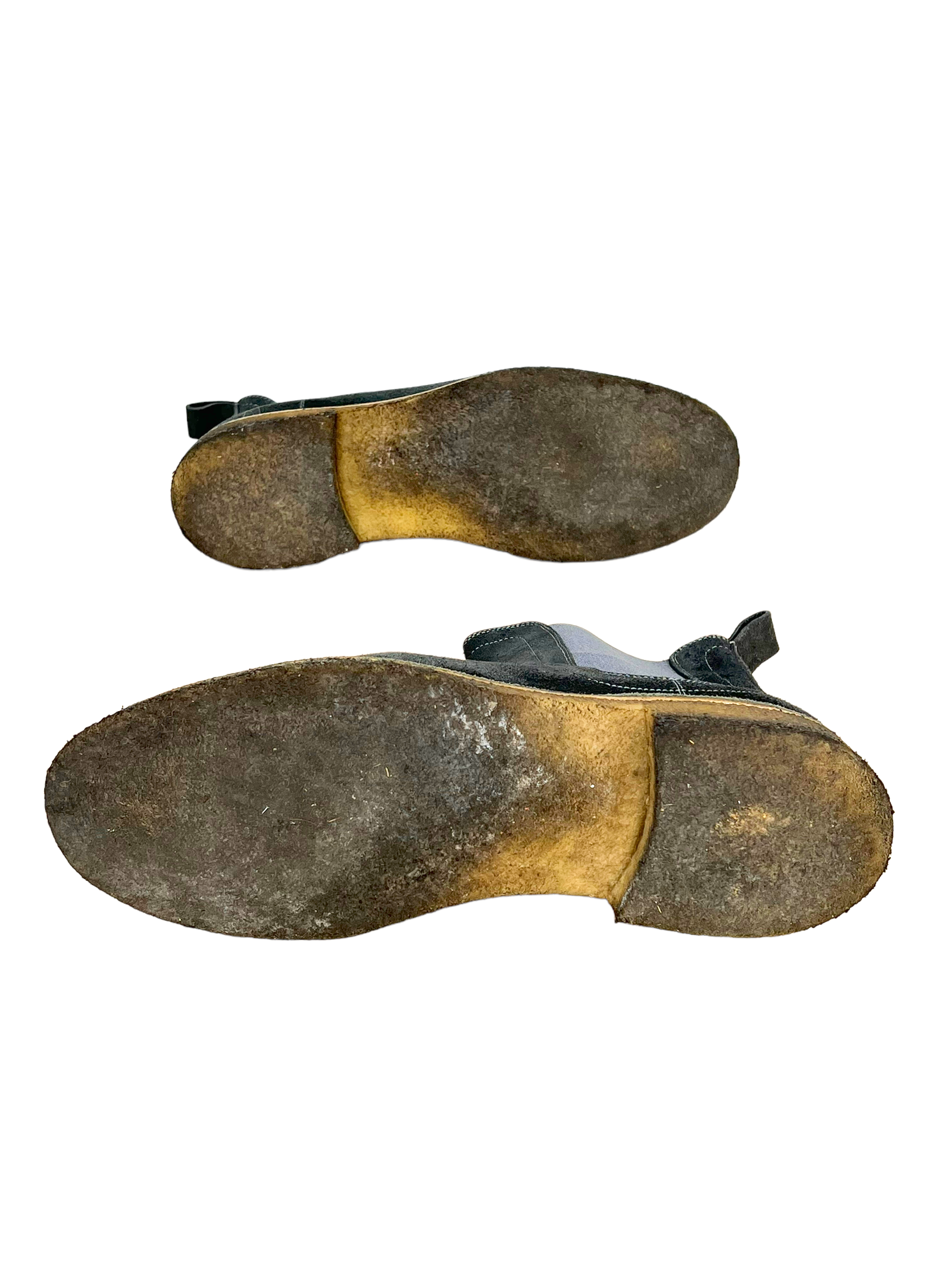 Bottega Veneta Dark Navy Aussie Suede Chelsea Boots - Genuine Design Luxury Consignment for Men. New & Pre-Owned Clothing, Shoes, & Accessories. Calgary, Canada