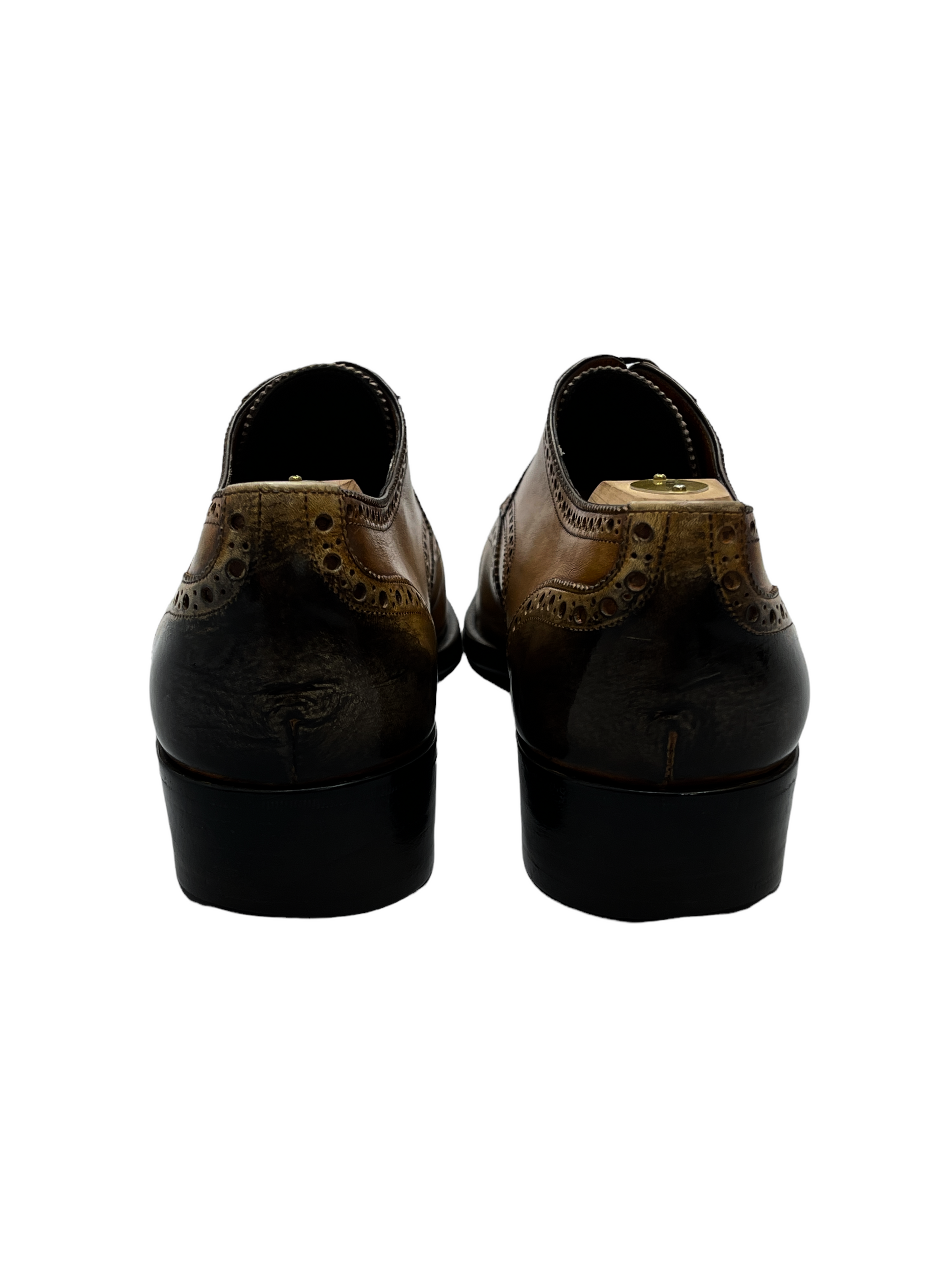 Tom Ford Light Brown Leather Oxford Dress Shoe 8.5 D US — Genuine Design luxury consignment Calgary, Canada New & pre-owned clothing, shoes, accessories.