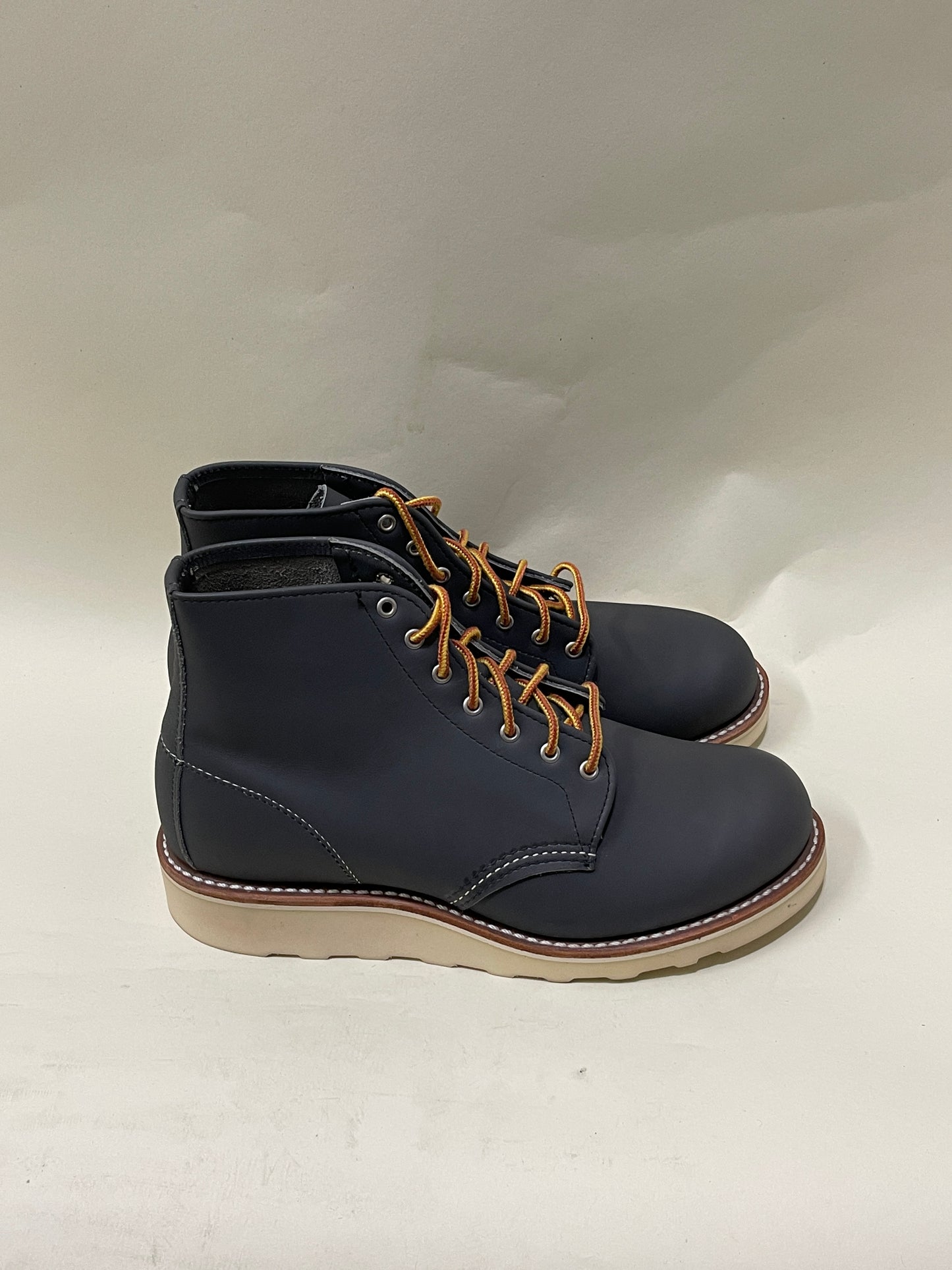 Red Wing Shoes Stone Grey Leather 6" Round Toe Boots 6.5 M / 8 W