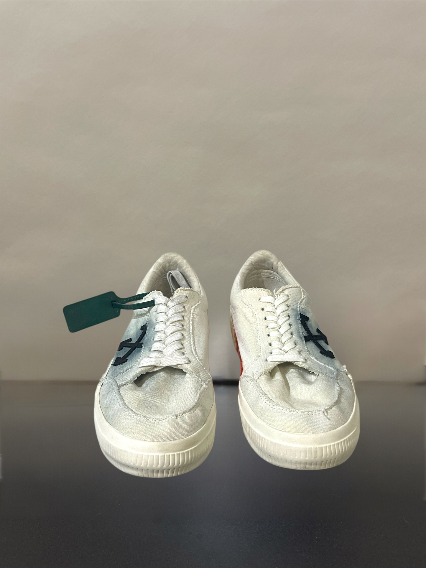 Off-White White Canvas Vulc Low Sneakers 10 M / 11.5 W