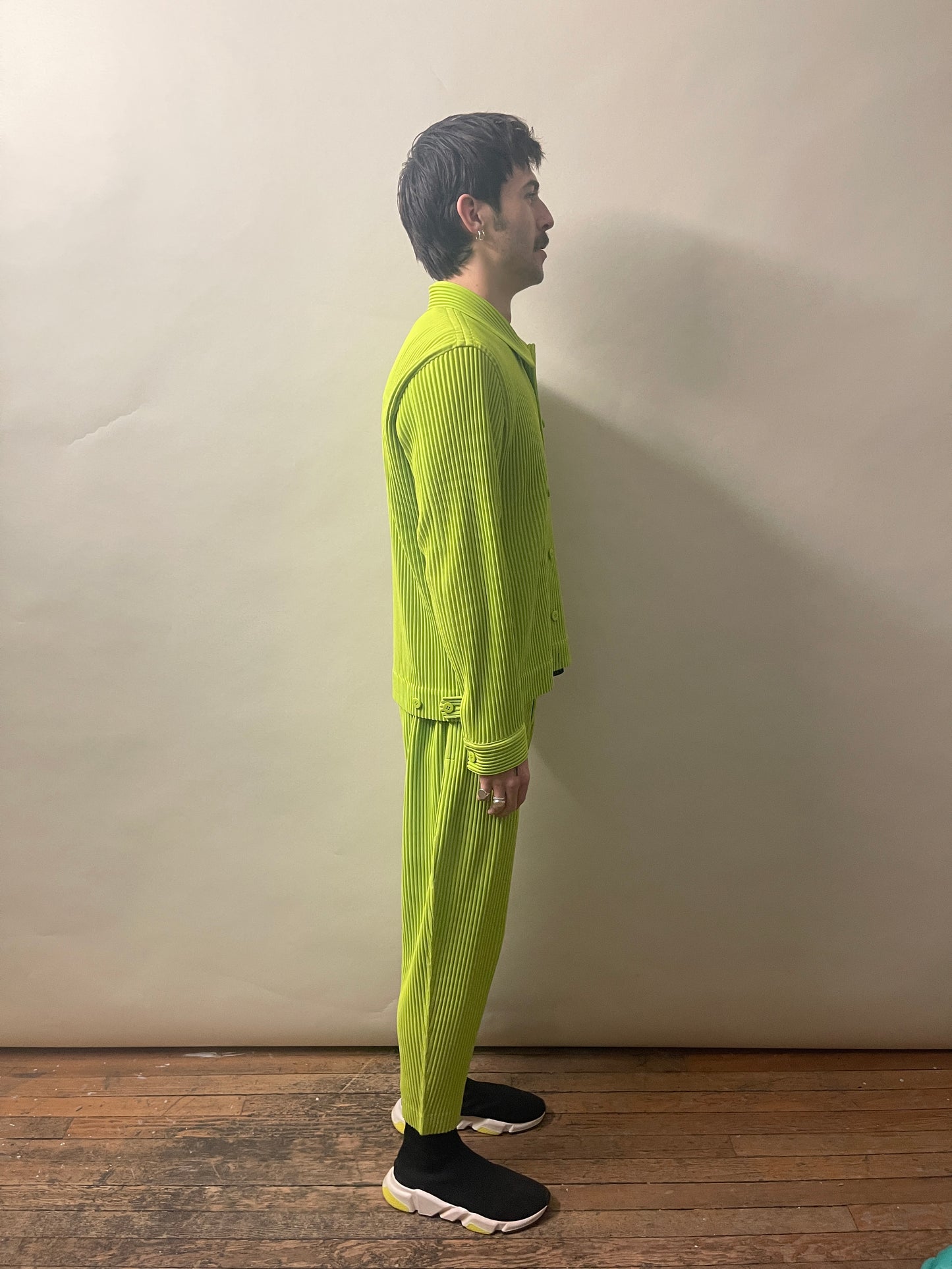 Homme Plissé Issey Miyake Lime Green Pleated Collared Jacket Large - L