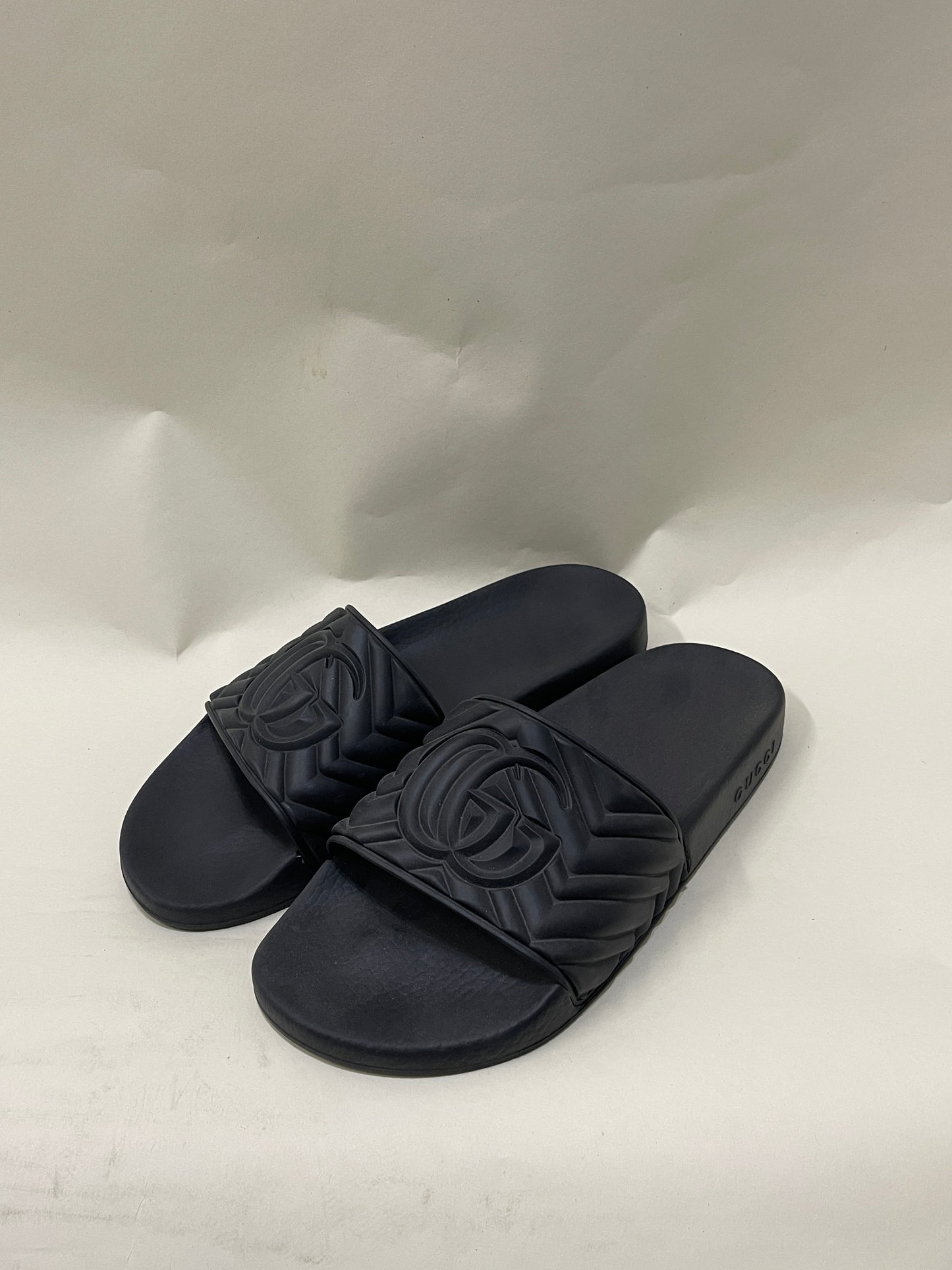 Gucci Black GG Logo Rubber Slides 9 M / 10.5 W