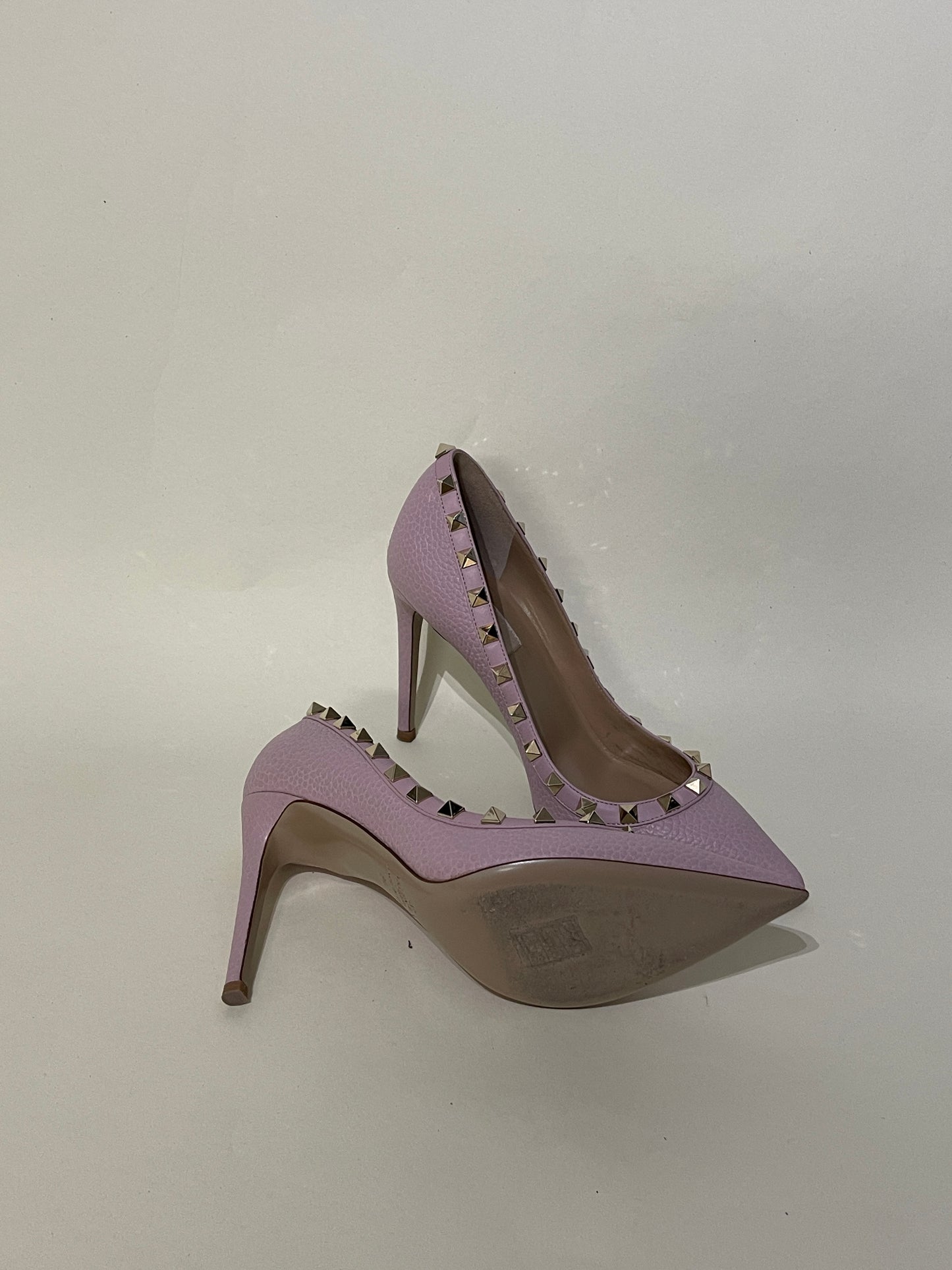 Valentino Baby Pink Pebbled Leather Rockstud Pumps 4.5 M / 6 W