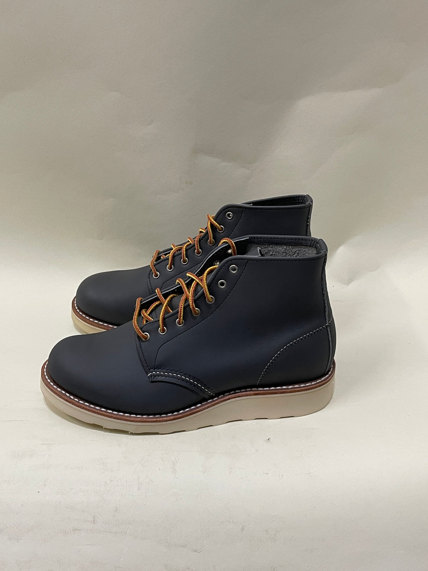 Red Wing Shoes Stone Grey Leather 6" Round Toe Boots 6.5 M / 8 W