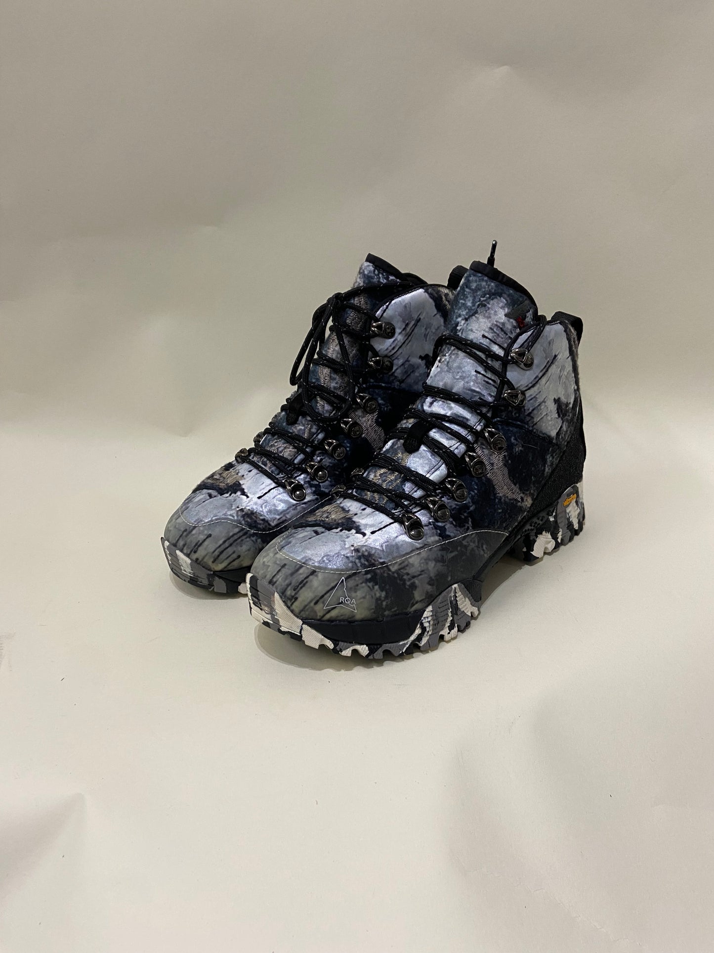 ROA Multicolour Camo Andreas Hiking Boots 7 M / 8.5 W