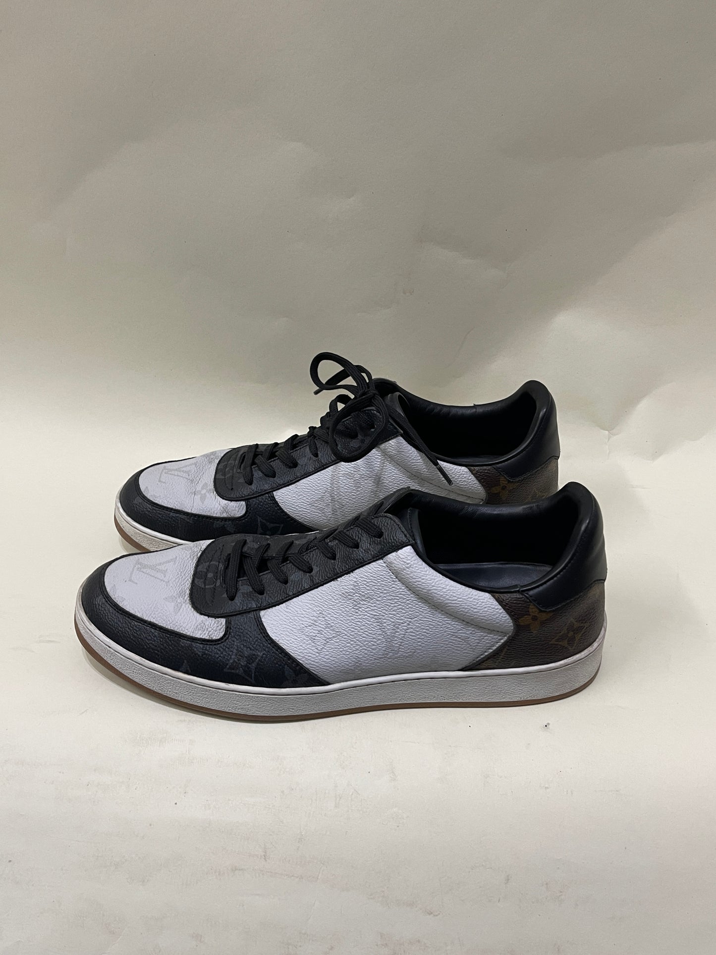 Louis Vuitton Black, White, Brown Low Rivoli Sneakers 9 M / 10.5 W