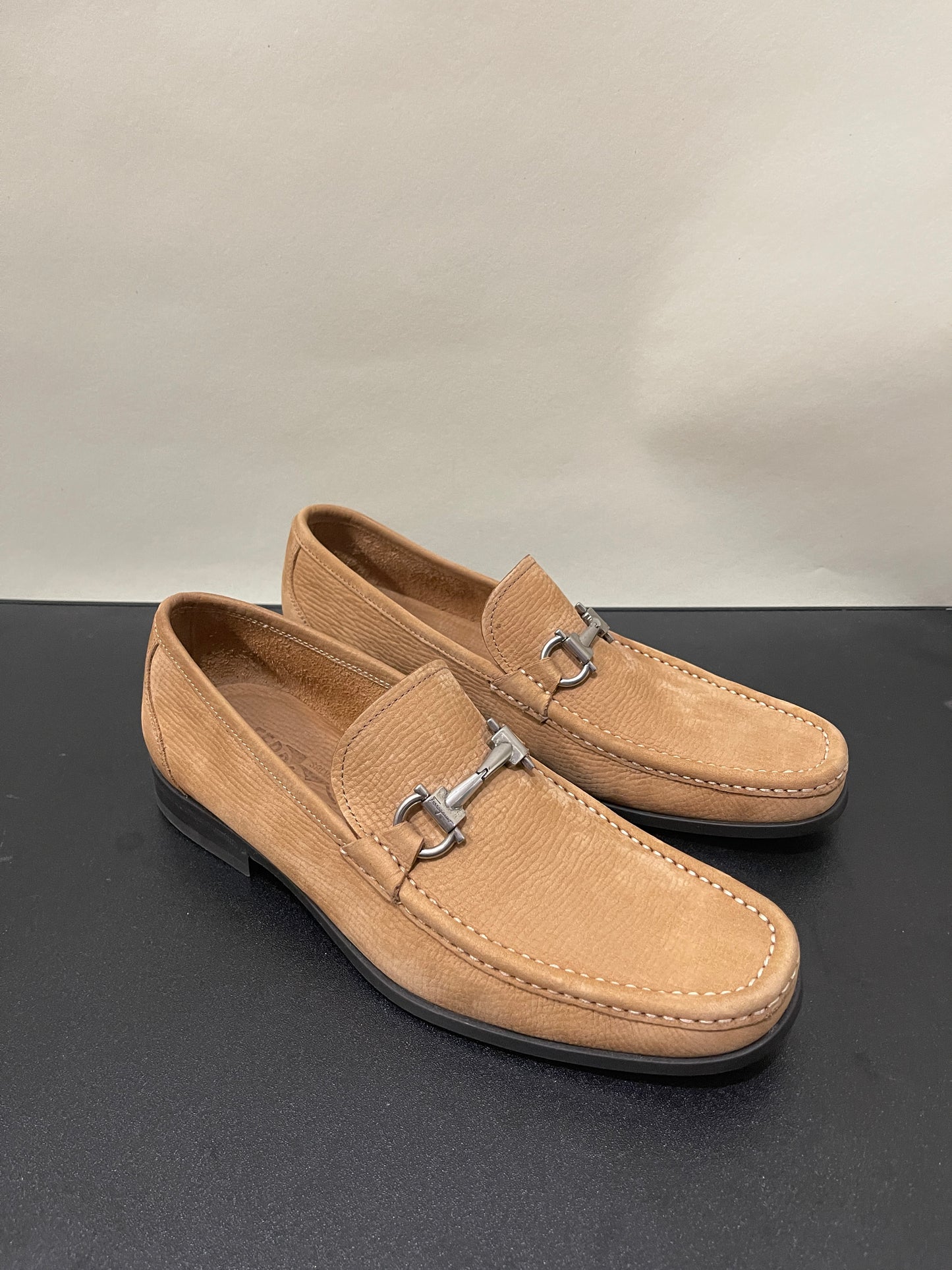 Salvatore Ferragamo Tan Suede Grandioso 2 Loafers 8 M / 9.5 W