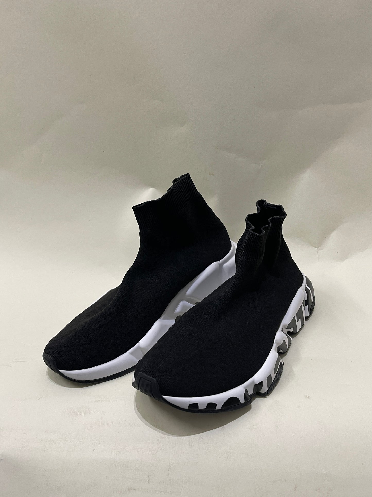 Balenciaga Black & White Speed Graffiti Trainers 8.5 M / 10 W