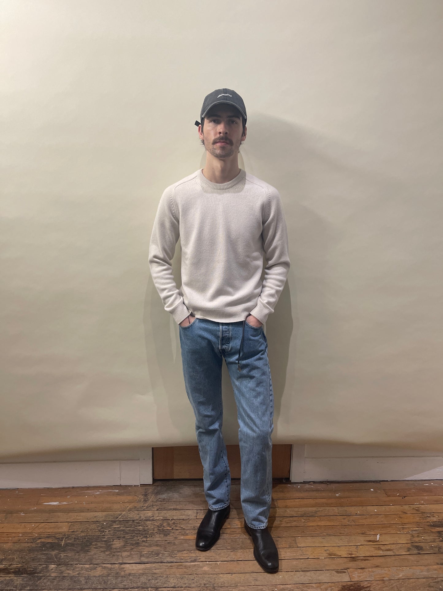 Tom Ford Off White Cashmere Crewneck Knit Sweater 38