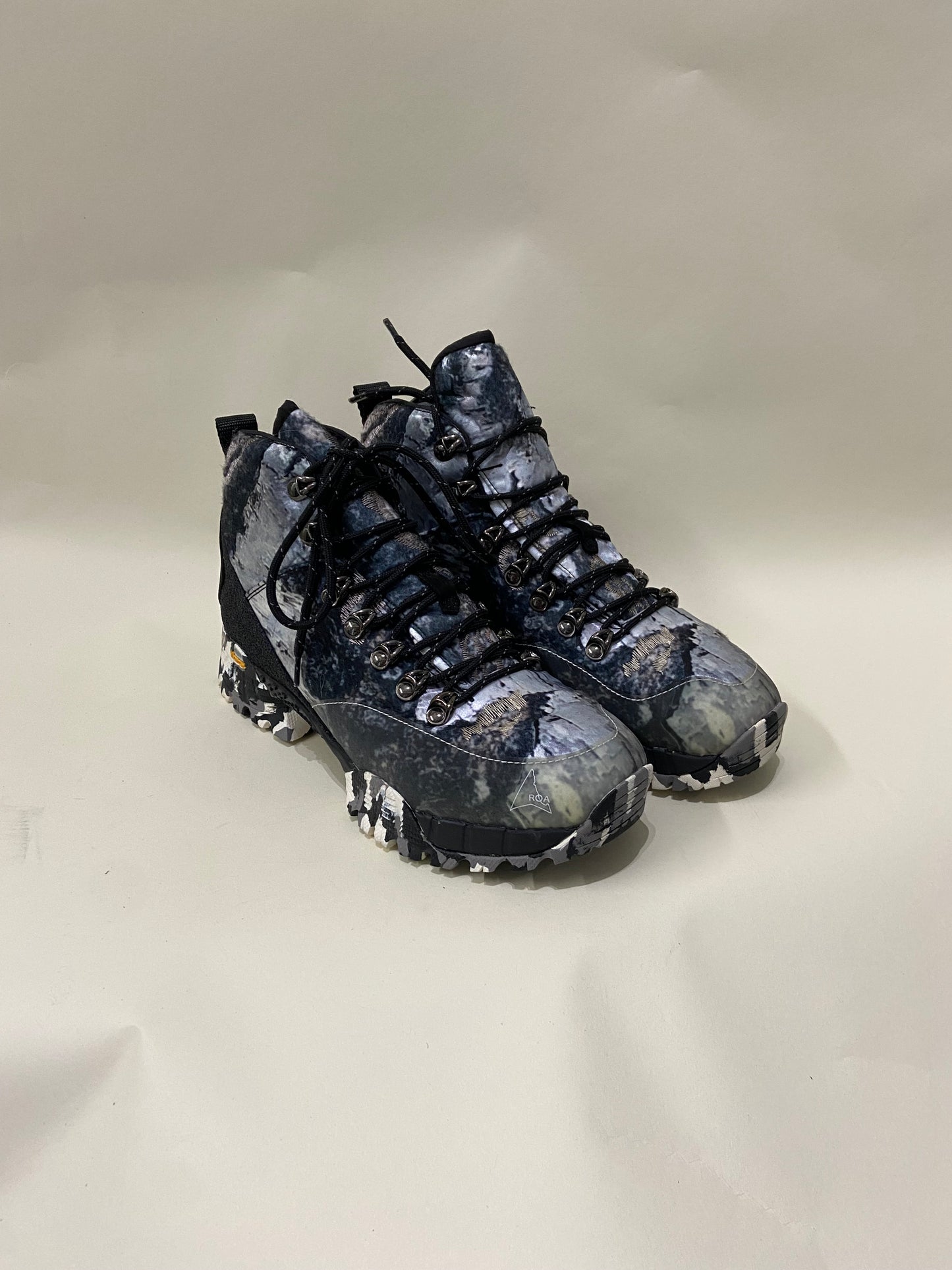 ROA Multicolour Camo Andreas Hiking Boots 7 M / 8.5 W
