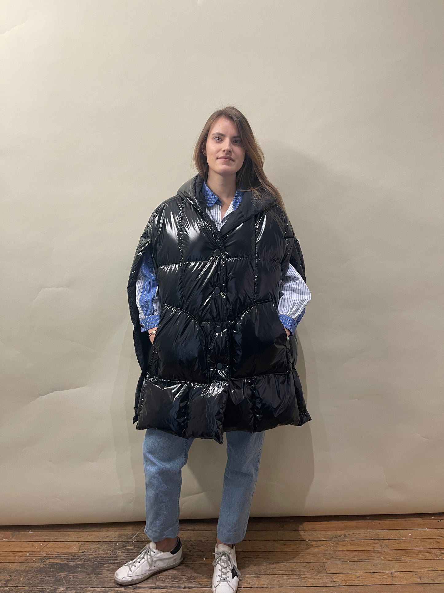 Annette Görtz Black Shiny Hooded Puffer Poncho Medium - M