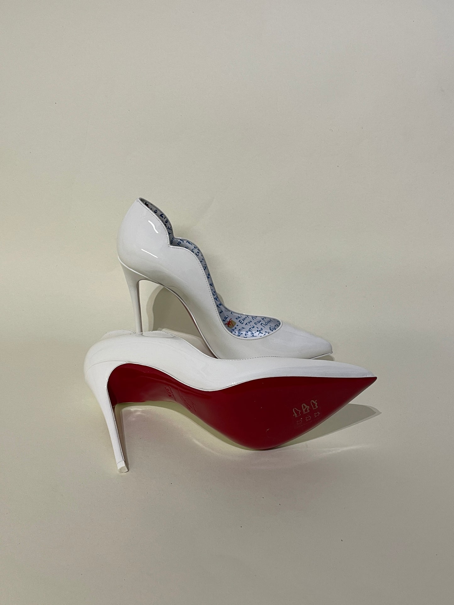 Christian Louboutin White Patent Leather Hot Chick 100 Pumps 6 M / 7.5 W