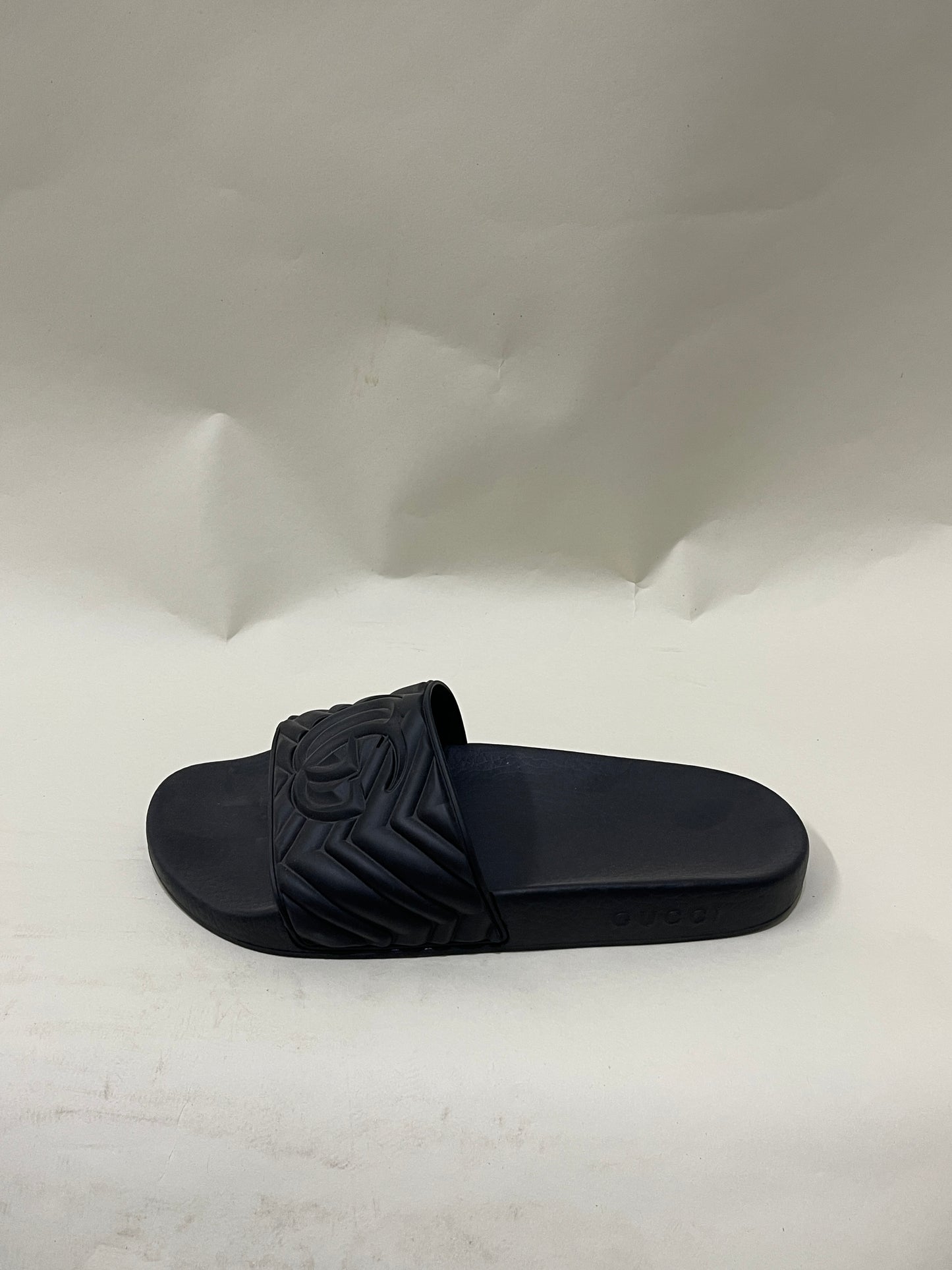 Gucci Black GG Logo Rubber Slides 9 M / 10.5 W