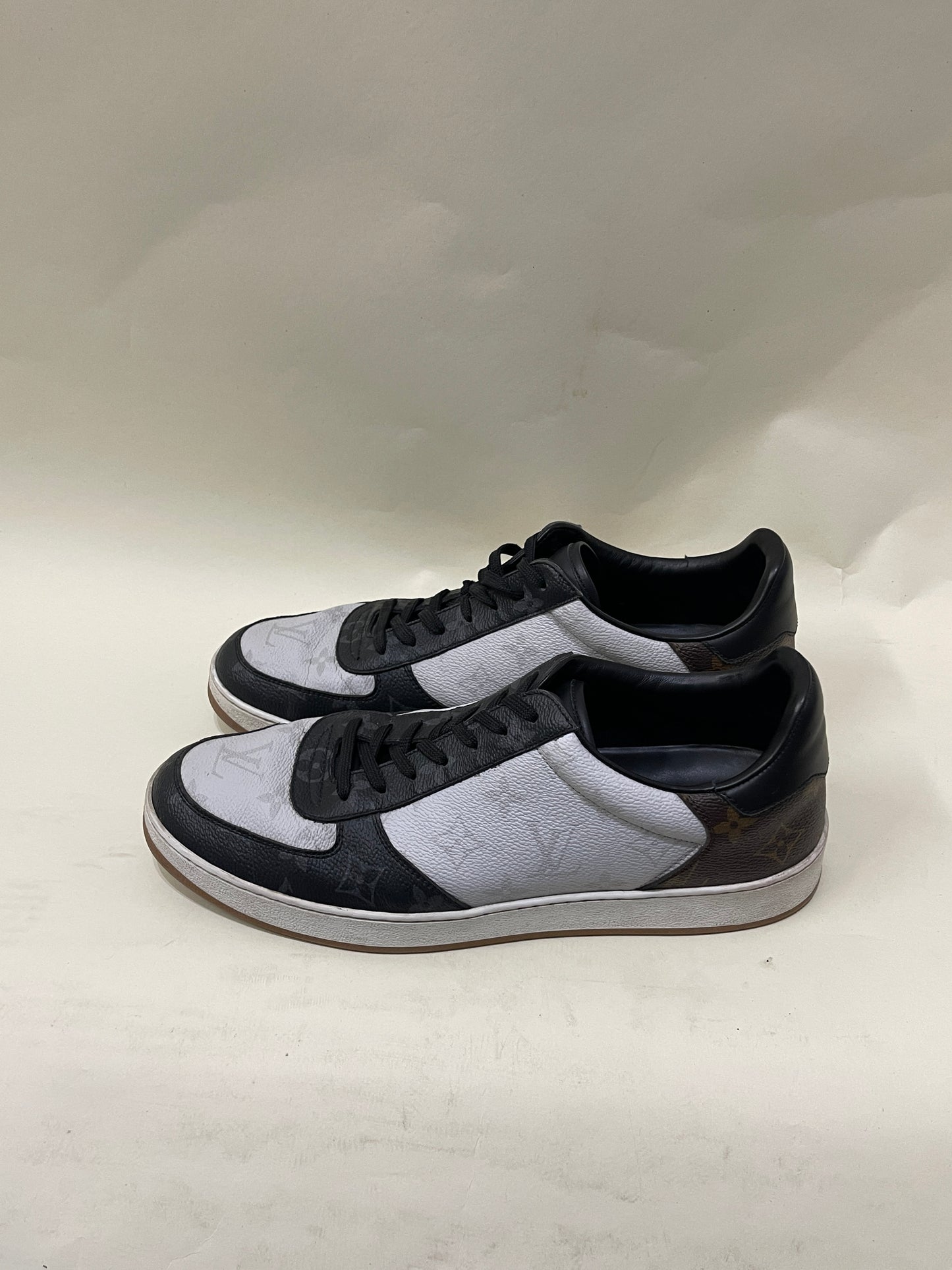 Louis Vuitton Black, White, Brown Low Rivoli Sneakers 9 M / 10.5 W