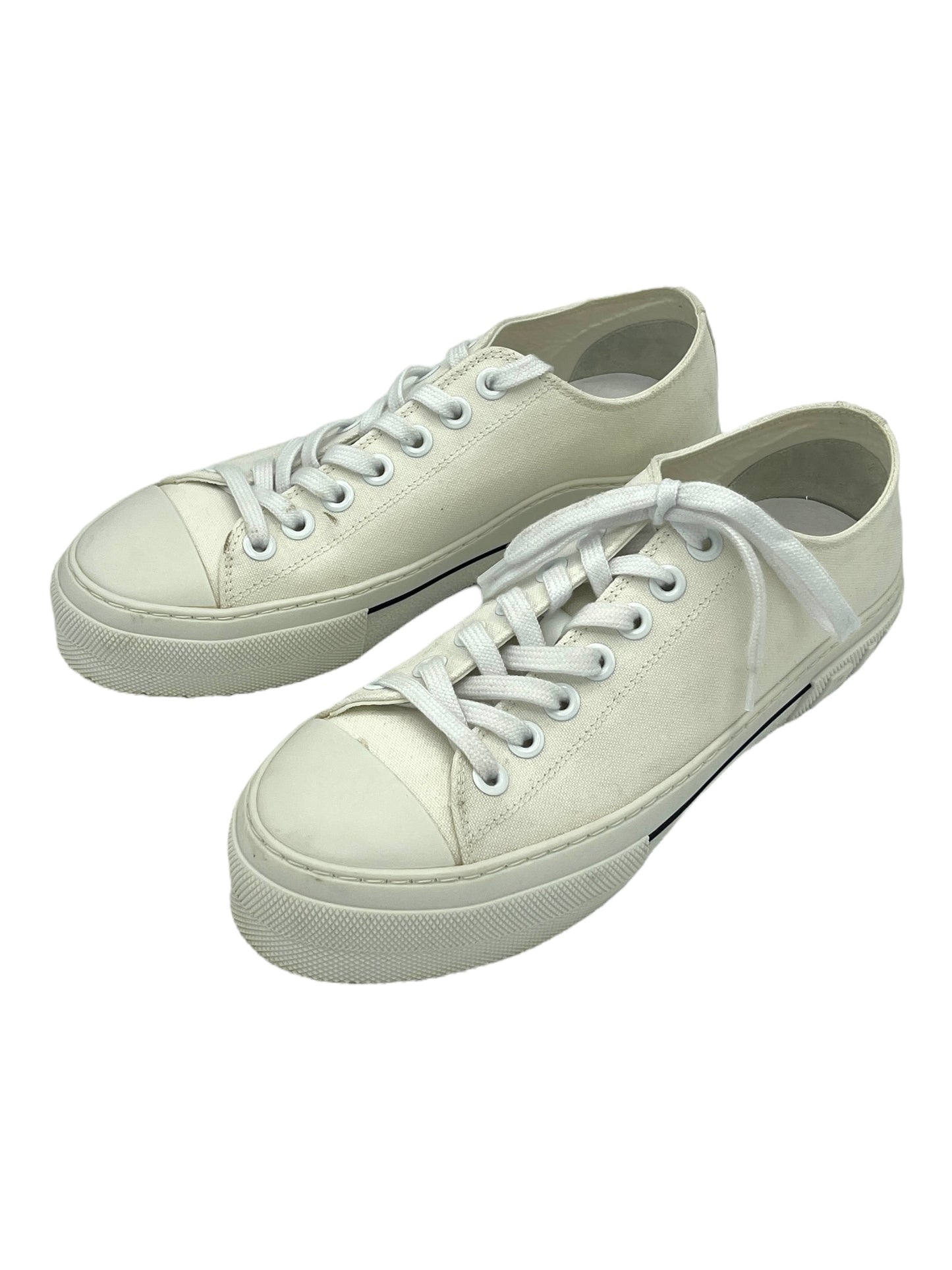 Burberry White Canvas Cap Toe Sneakers 8 M / 9.5 W