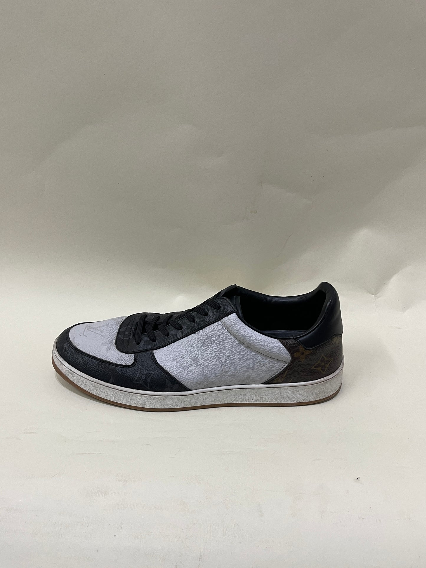 Louis Vuitton Black, White, Brown Low Rivoli Sneakers 9 M / 10.5 W