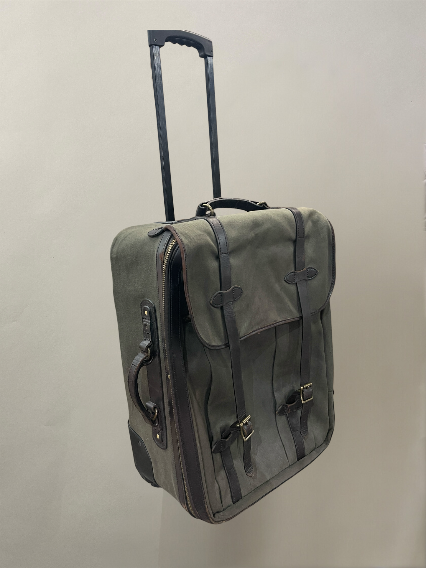 Filson Otter Green Rugged Twill 2 Wheel Suitcase