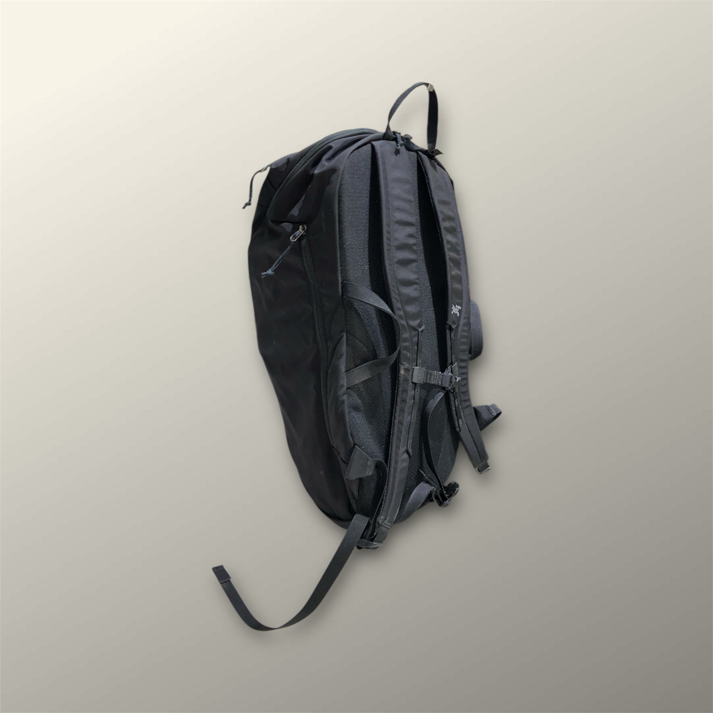 Arc'teryx Black Sebring 25 Backpack 25L