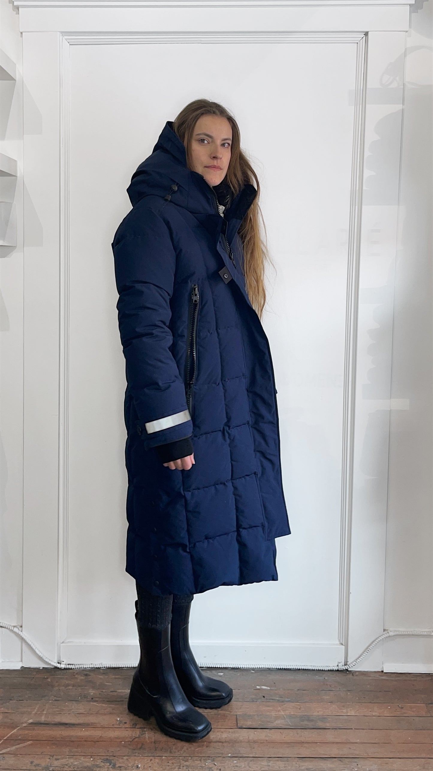 Canada Goose Navy Blue Down Filled Elmwood Parka Large