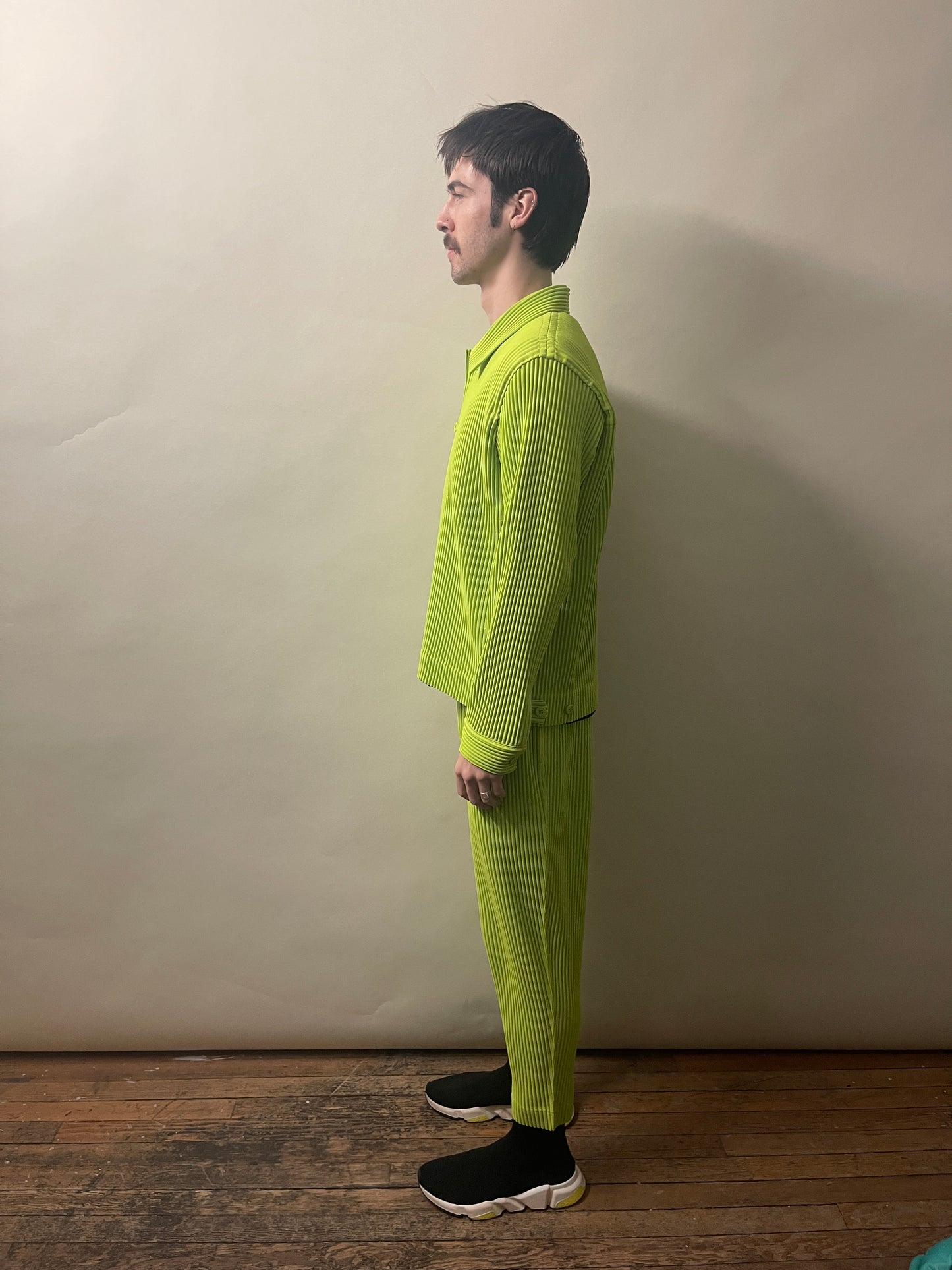 Homme Plissé Issey Miyake Lime Green Pleated Collared Jacket Large - L