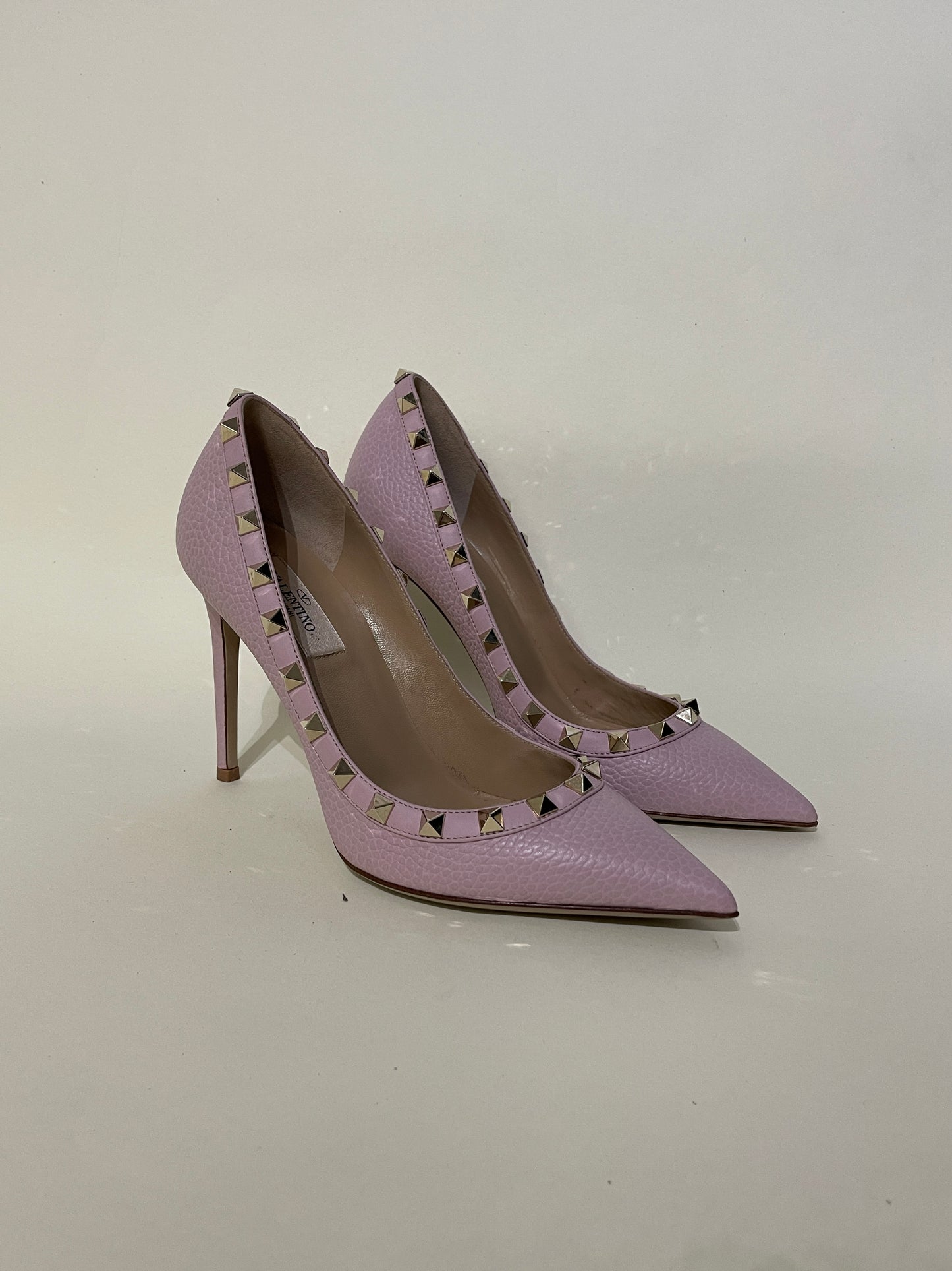 Valentino Baby Pink Pebbled Leather Rockstud Pumps 4.5 M / 6 W