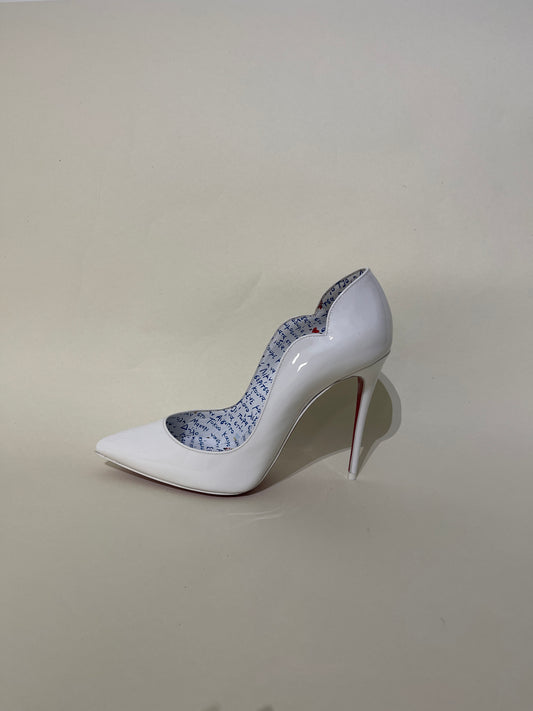 Christian Louboutin White Patent Leather Hot Chick 100 Pumps 6 M / 7.5 W