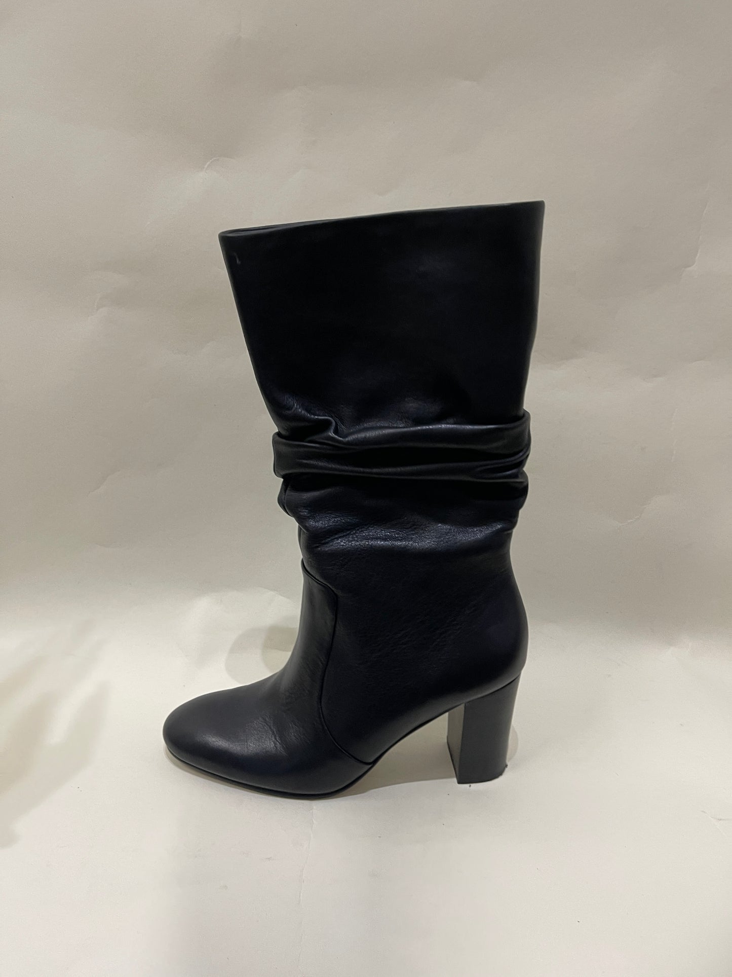 Johnston & Murphy Black Leather Stacked Calf Boots 5.5 M / 7 W