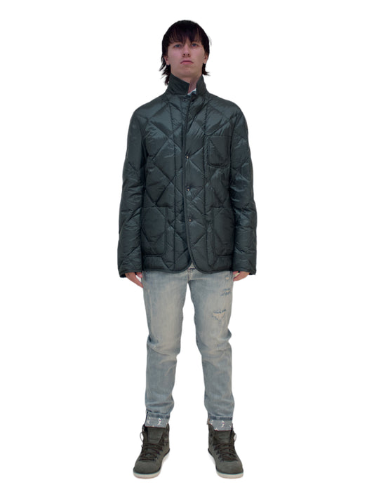 Moncler Green Diamond Quilted Jacket - Genuine Design Luxury Consignment for Men. New & Pre-Owned Clothing, Shoes, & Accessories. Calgary, Canada