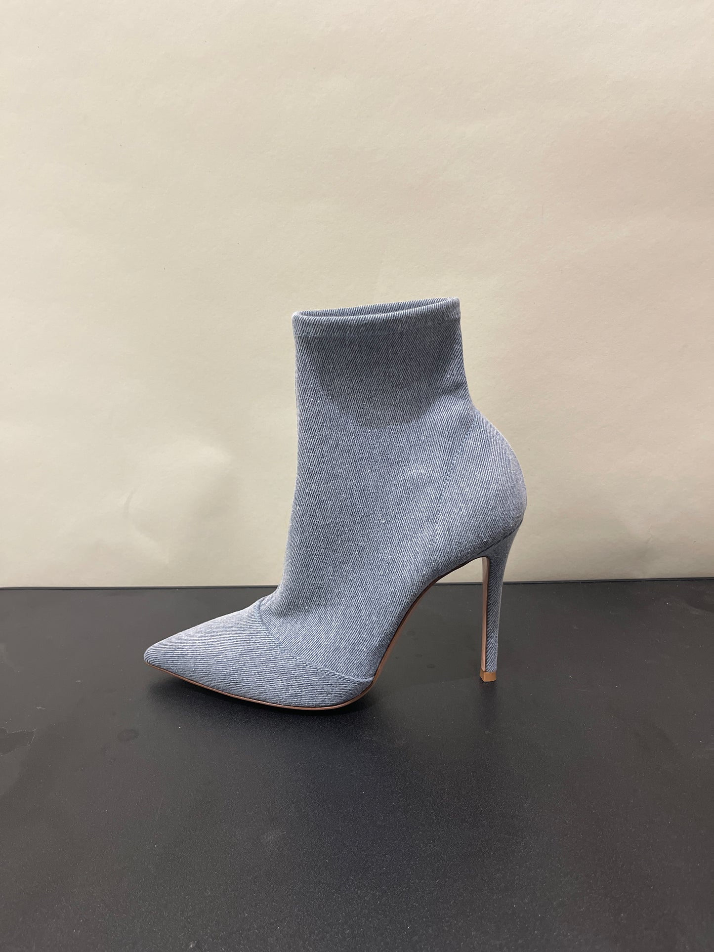 Gianvito Rossi Light Wash Denim Heeled Boots 7.5 M / 9 W