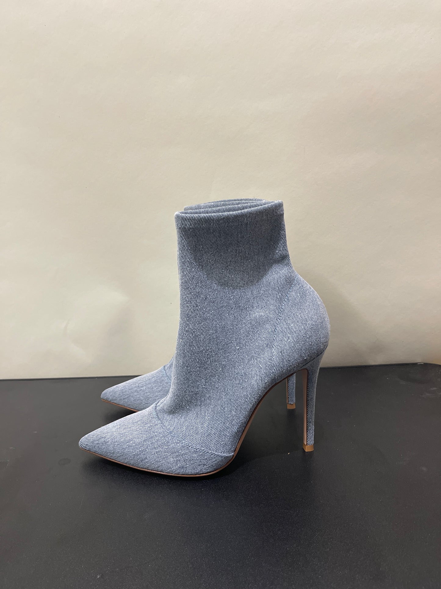 Gianvito Rossi Light Wash Denim Heeled Boots 7.5 M / 9 W